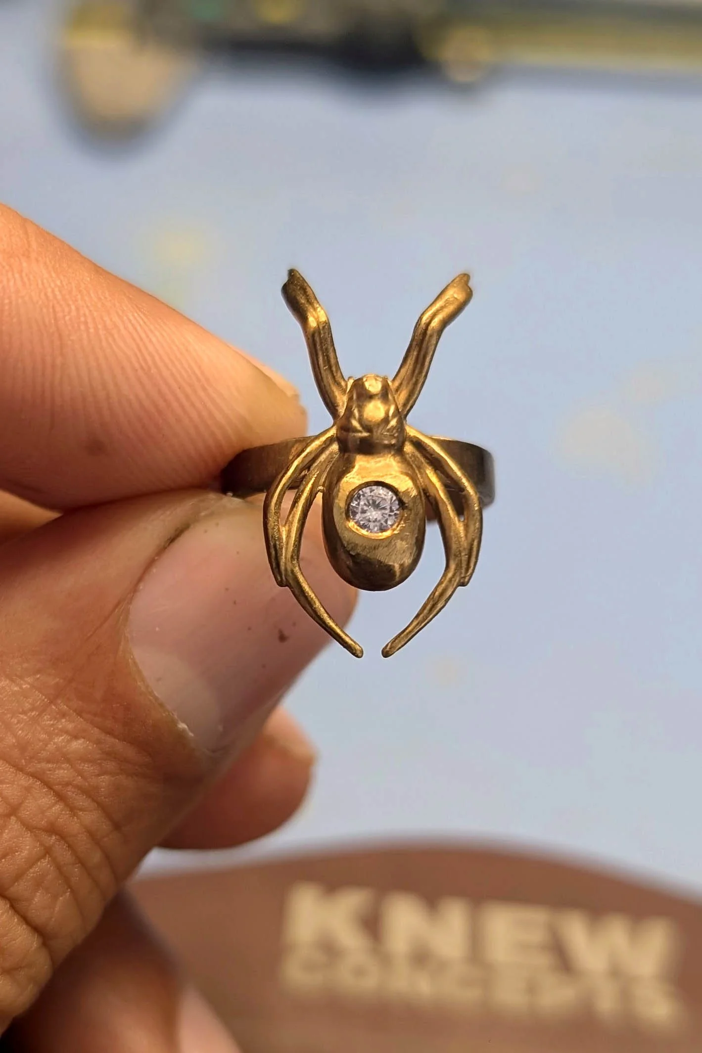 Spider ring in bronze with 3mm CZ