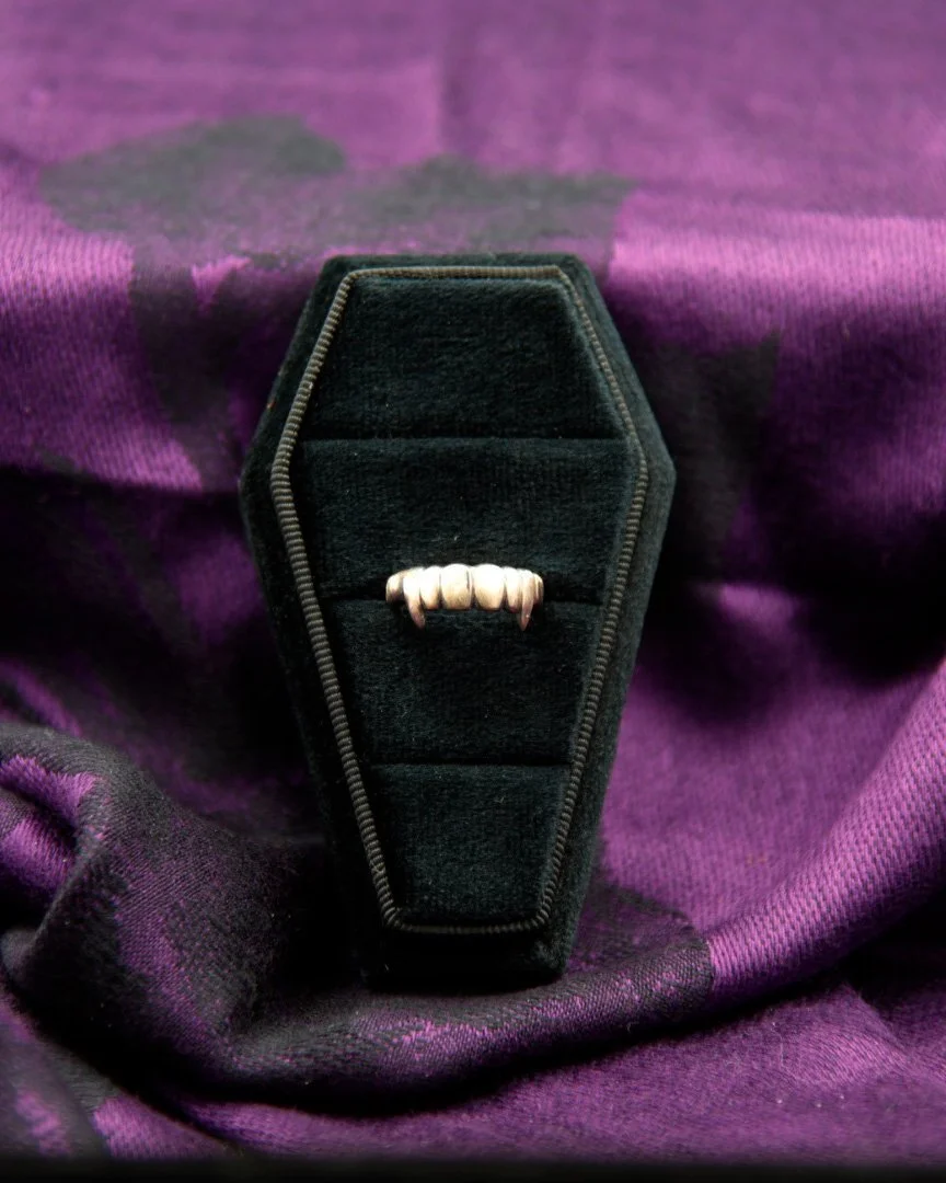 Vamp Fangs Ring