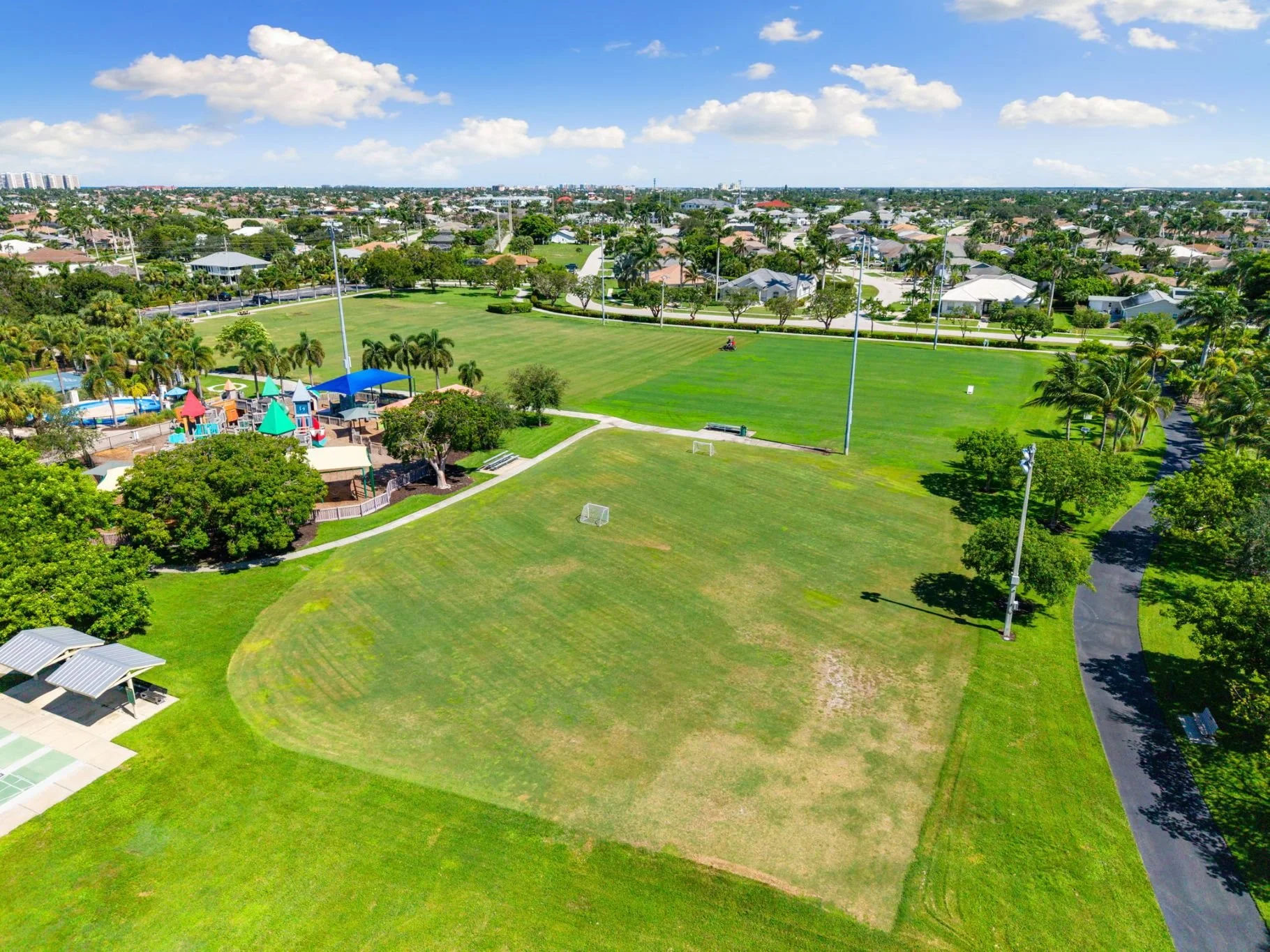  A huge sports field for play and practice. 