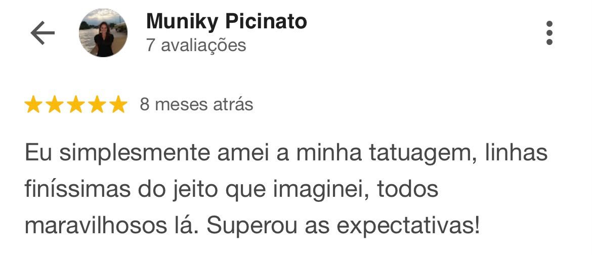 Avaliação de uma tatuagem feita por Muniky Picinato, elogiando as linhas finas e o resultado final da tatuagem.