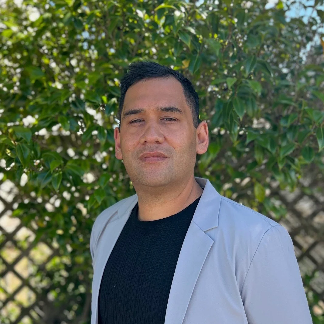 Kawakawa: Staff Photos - Perenara