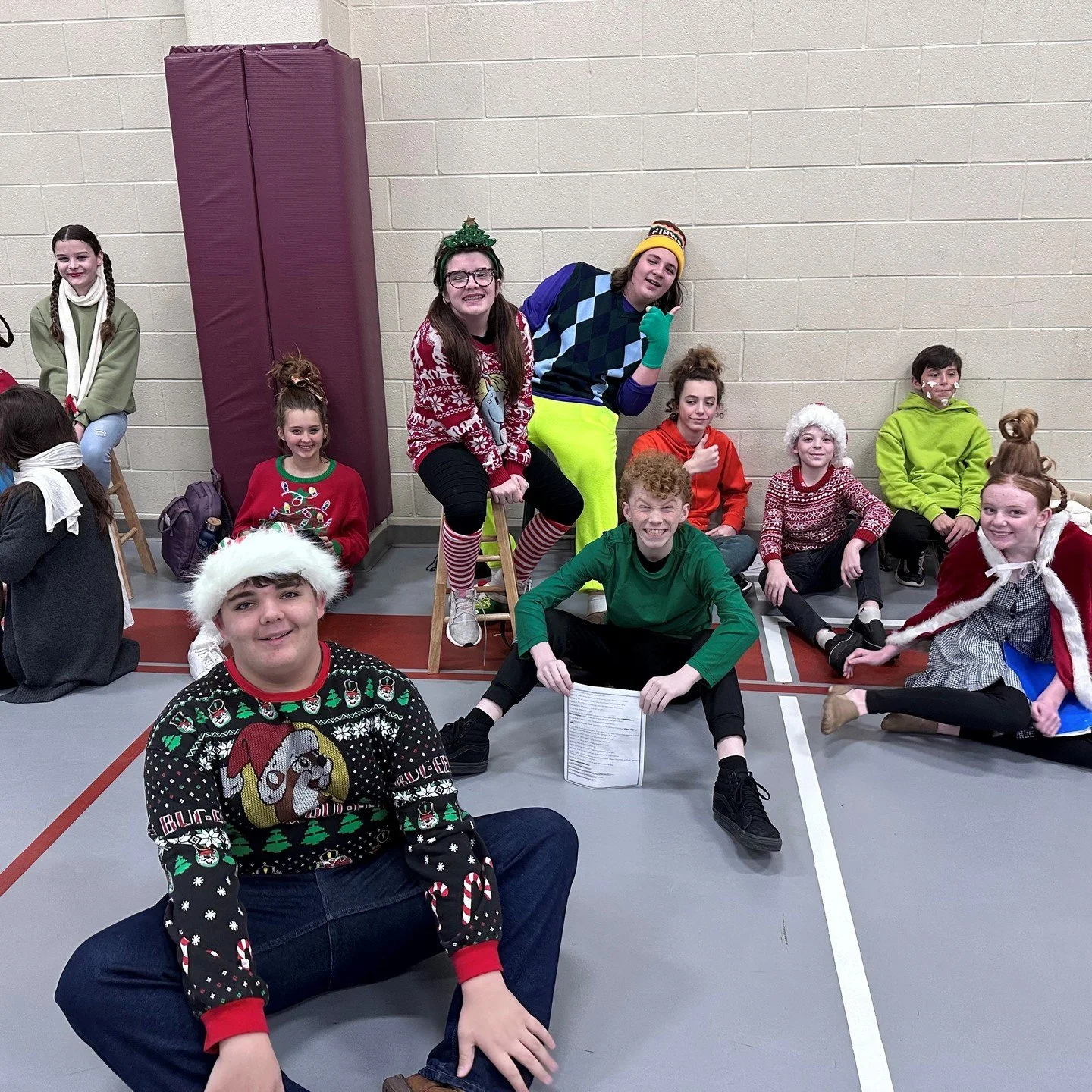 &ldquo;Maybe Christmas (he thought) doesn&rsquo;t come from a store. Maybe Christmas perhaps means a little bit more.&rdquo; &mdash; The Grinch 
We had a great time on Pike's Fine Arts Holiday Tour 2022!🎄