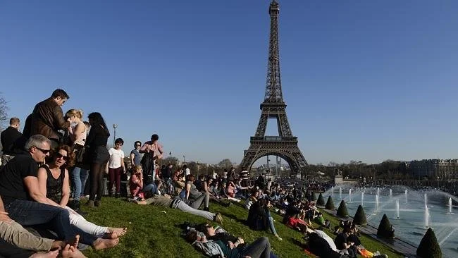Olvida París: El Nuevo Mapa del Amor y Cómo Tu Destino Desconocido Puede Estar En Él