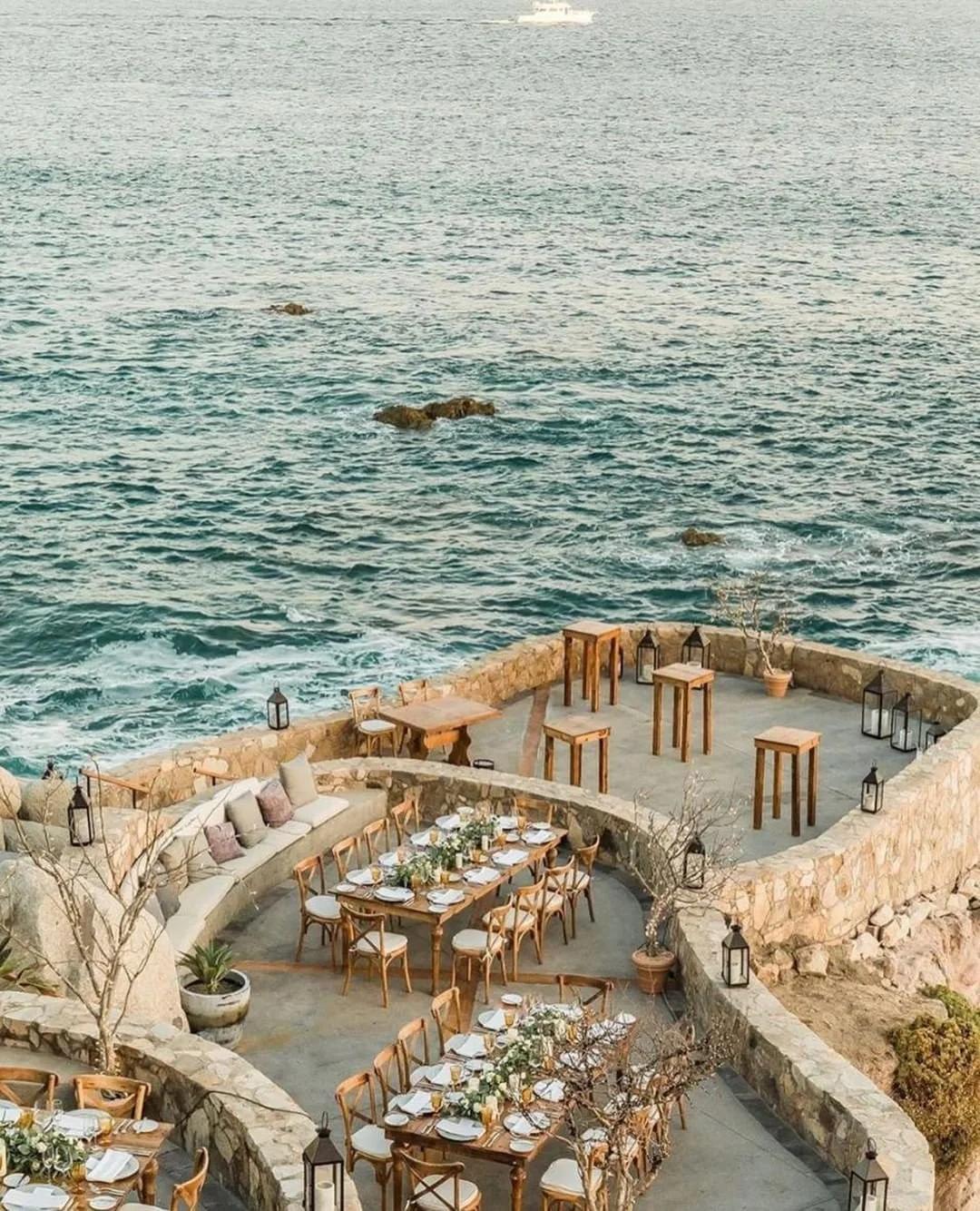 Más Allá de la Arena: La Nueva Economía de las Bodas Destino en México