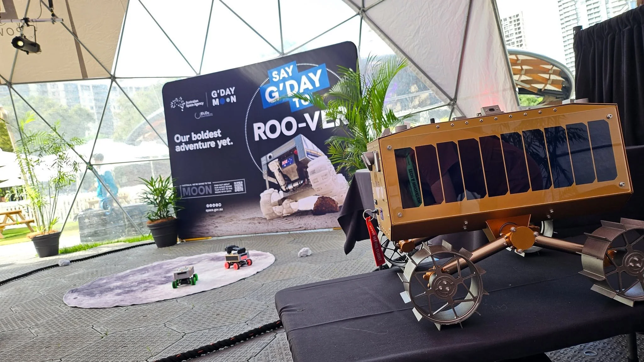 It&rsquo;s been a full week at SXSW Sydney. Roo-ver helped open the festival with FOMA, opened the Innovation Stage on Wednesday, and has been sparking conversations where design, engineering and art meet.

Now we&rsquo;ve leapt into a weekend with h