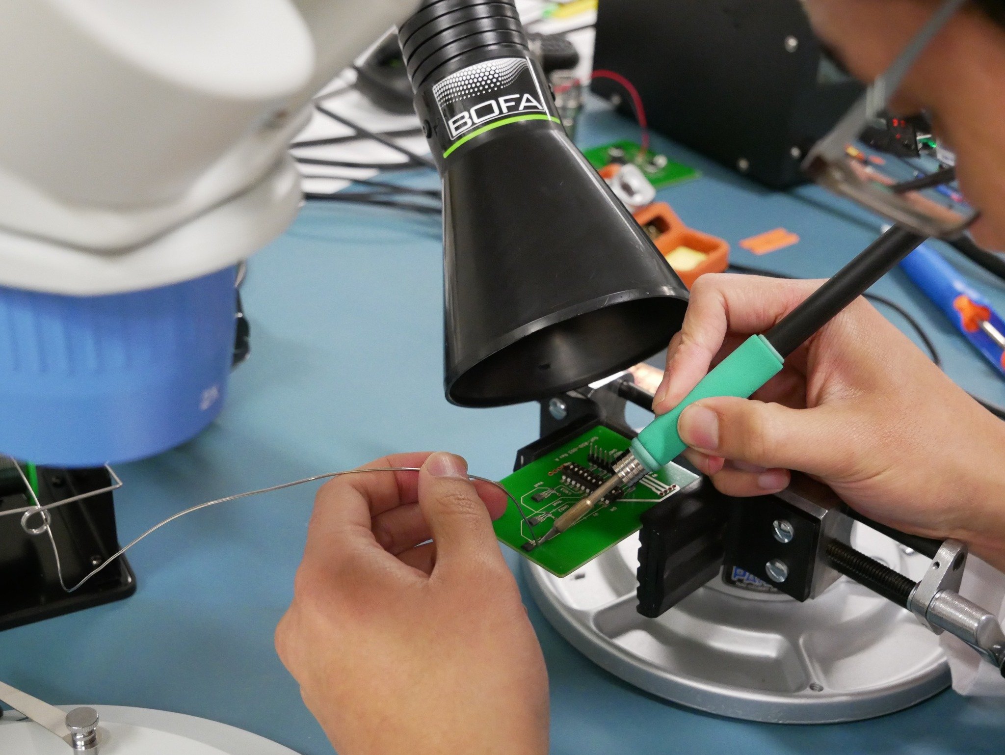 There&rsquo;s a reason we partner with universities on the Roo-ver Mission.

Fresh research and new ideas help us design for the Moon&rsquo;s unknowns.

To support the Mission, @swinburne University is looking at how space radiation and sticky lunar 