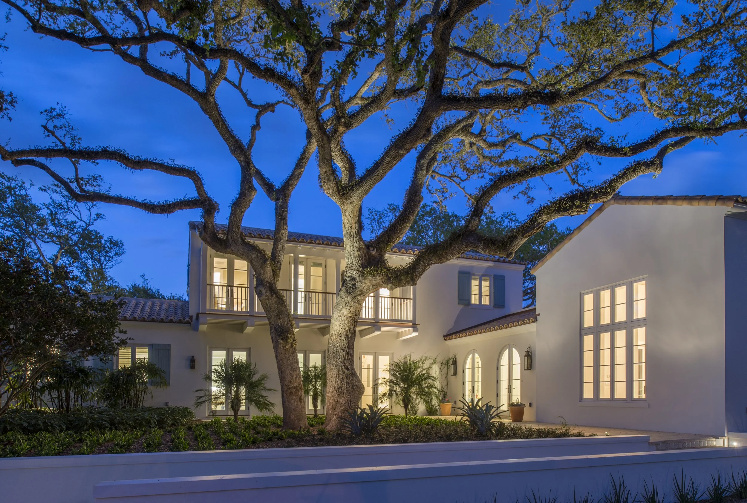 20160322_0337_Forecourt night.jpg