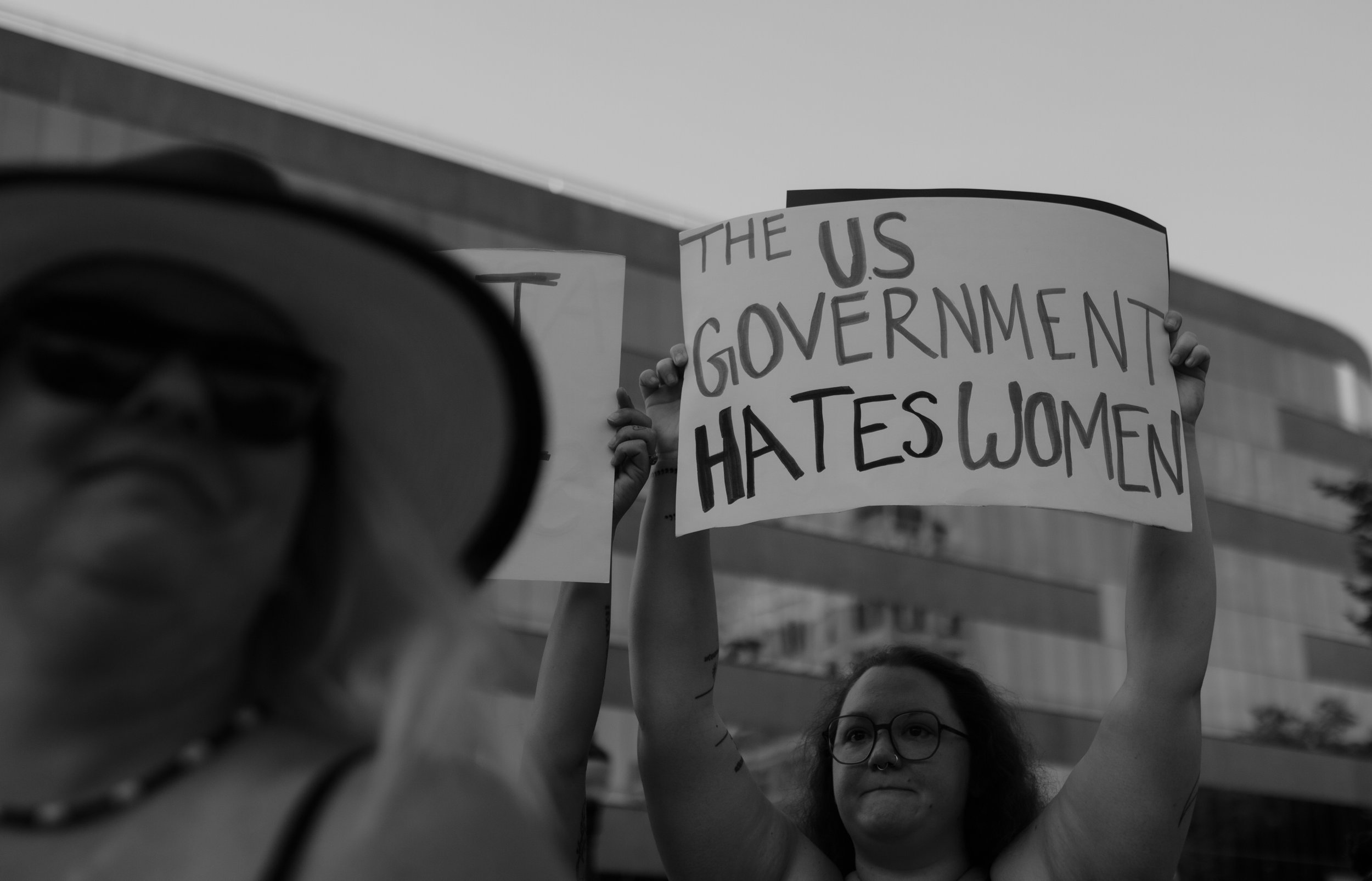 Asheville, North Carolina | June 25, 2022.
Protesters gather in response to the Supreme Court’s decision to overturn Roe v. Wade, voicing outrage, grief, and resistance.