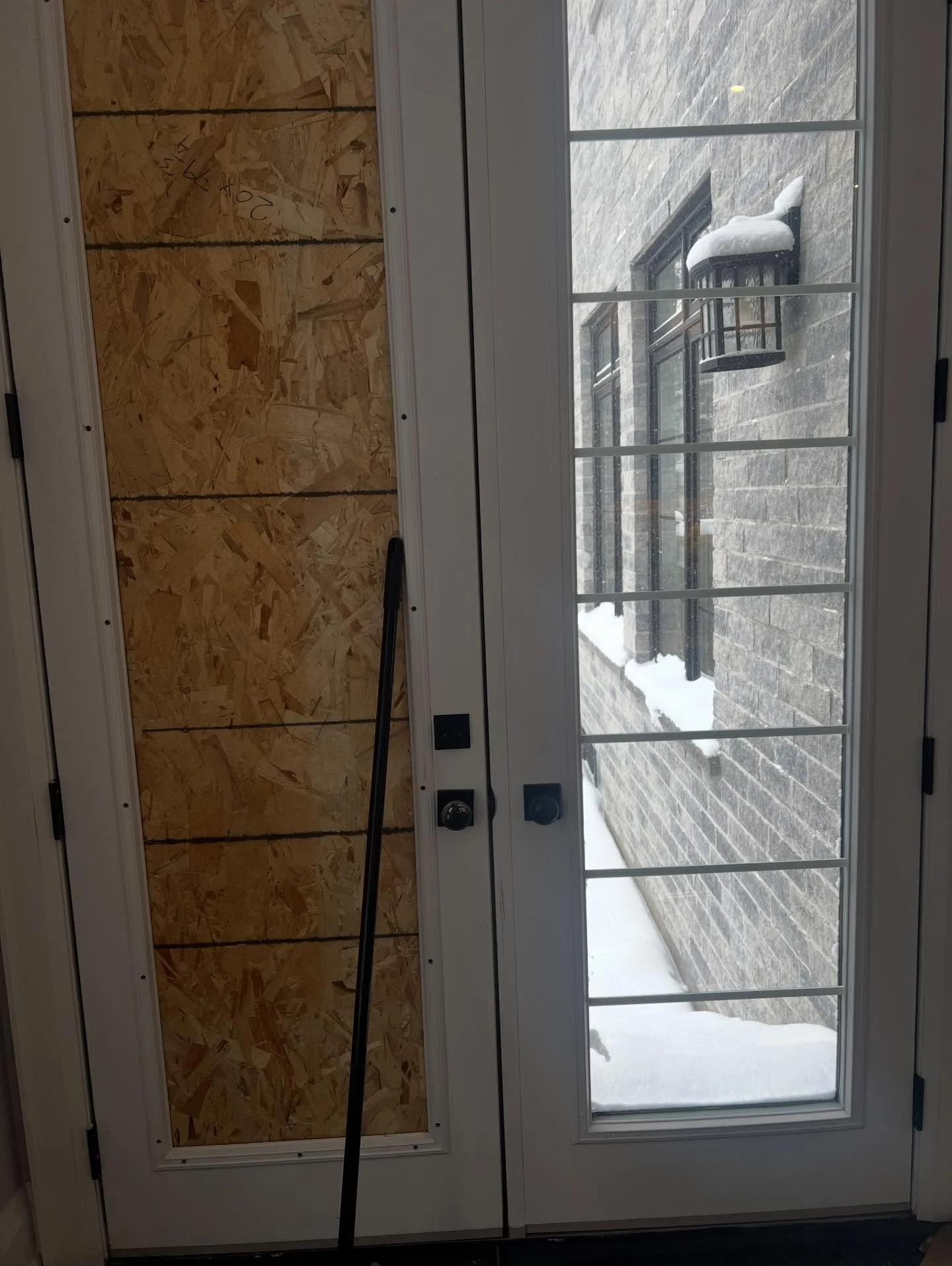 Board-up service #board #glazing #24/7
#toronto #window