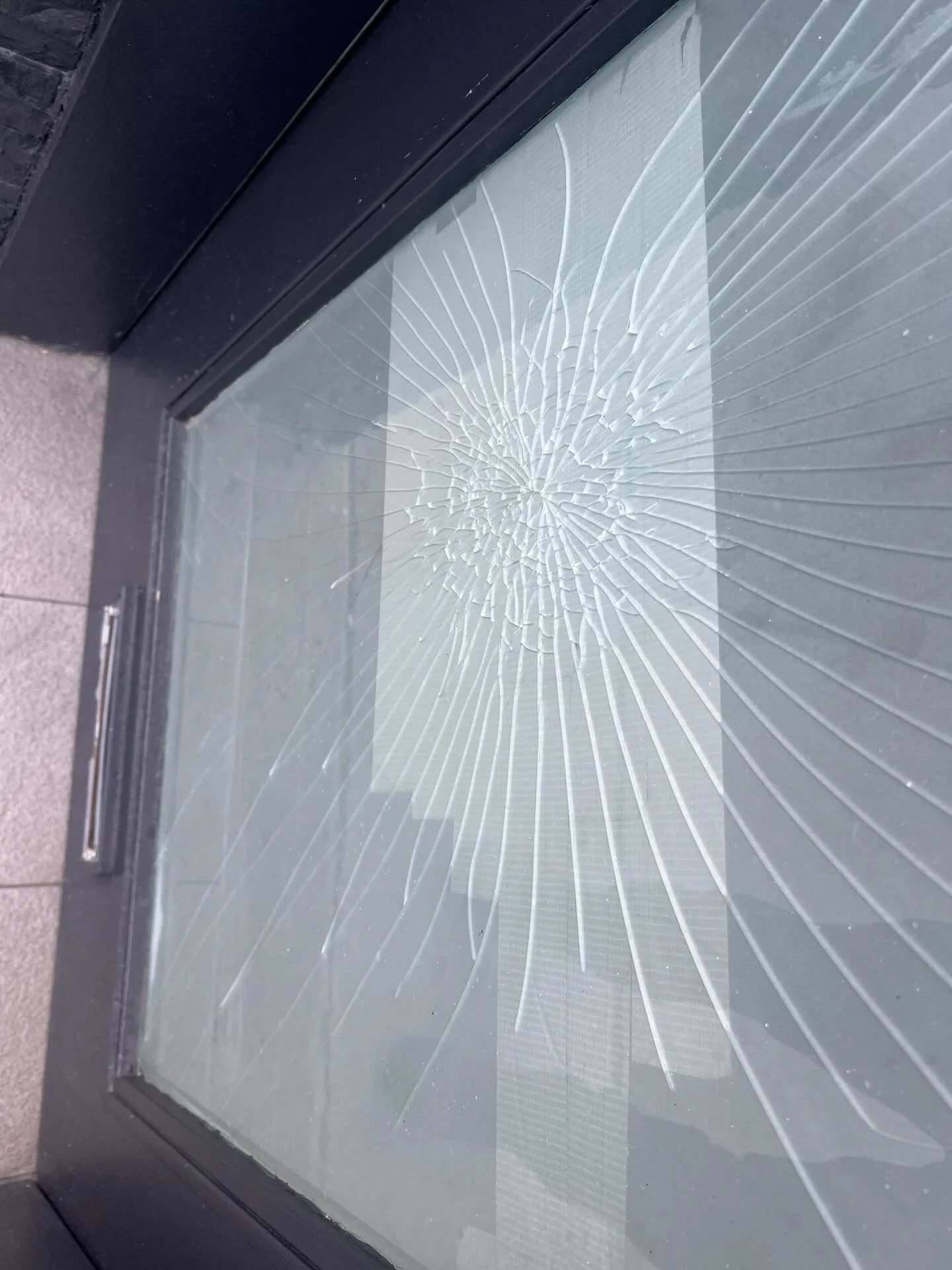 24/7 Glass Service , Board-up Service , lock services.
#glass #boardup