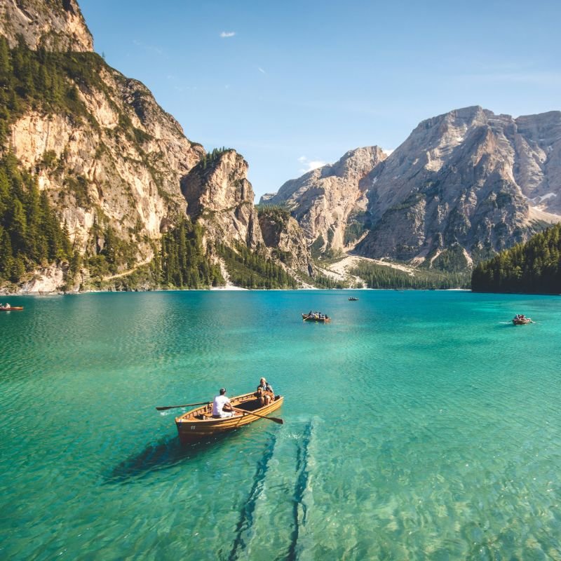 15 Best Places to Travel in November for Fall Adventures