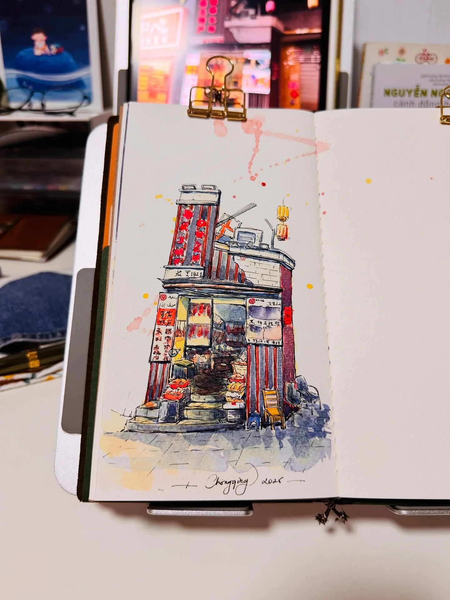 My mood and mental health have been lying flat at the bottom for a while. I feel like I&rsquo;m nowhere near the path I planned for myself, even though realistically, things aren&rsquo;t that bad. It&rsquo;s just this heavy, uncontrollable feeling.
S