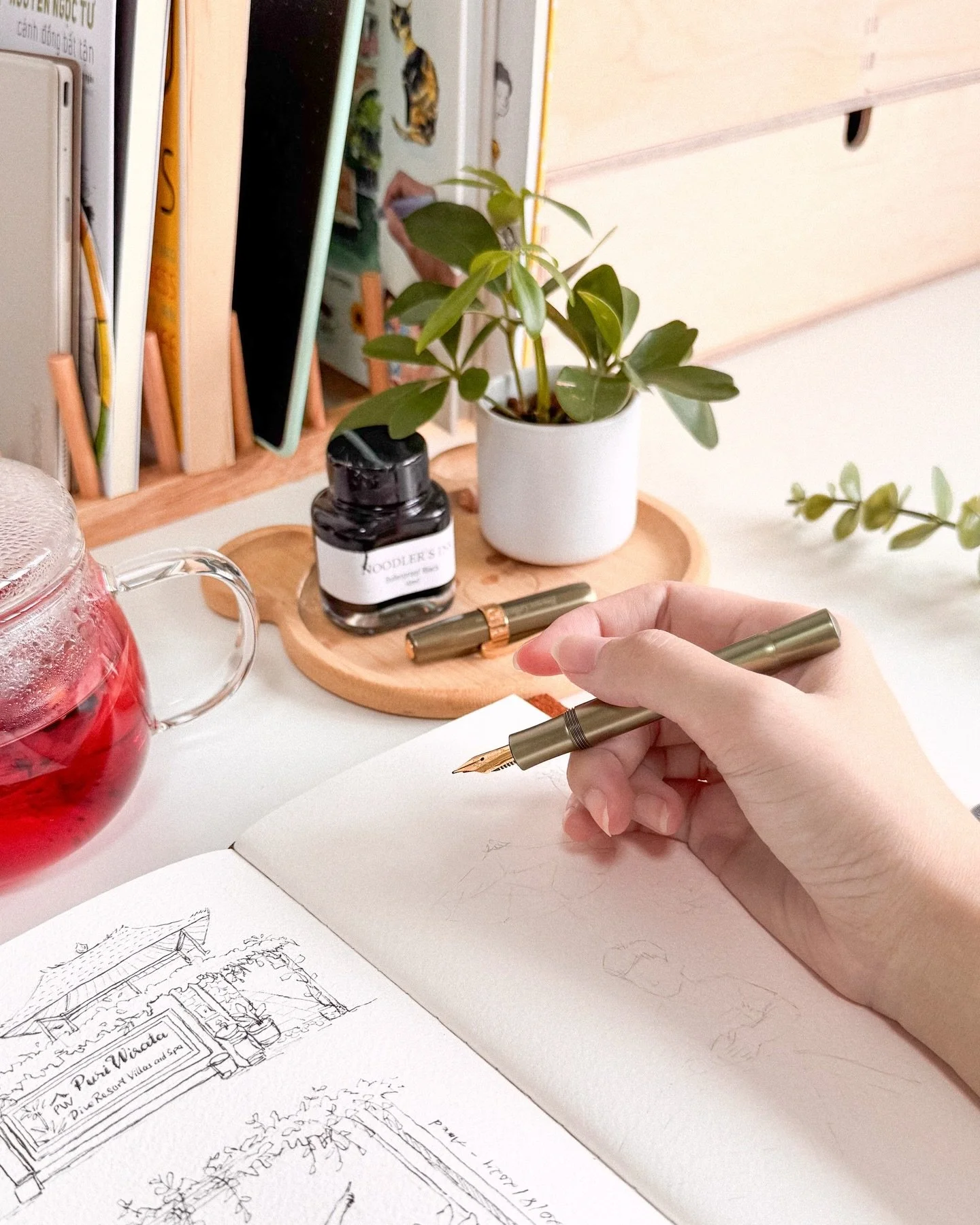 Bali, 2023 🏝️
bringing memories into my sketchbook

#sketchbookart #artstudiolife #slowlifestyle #sgartist #sliceoflife