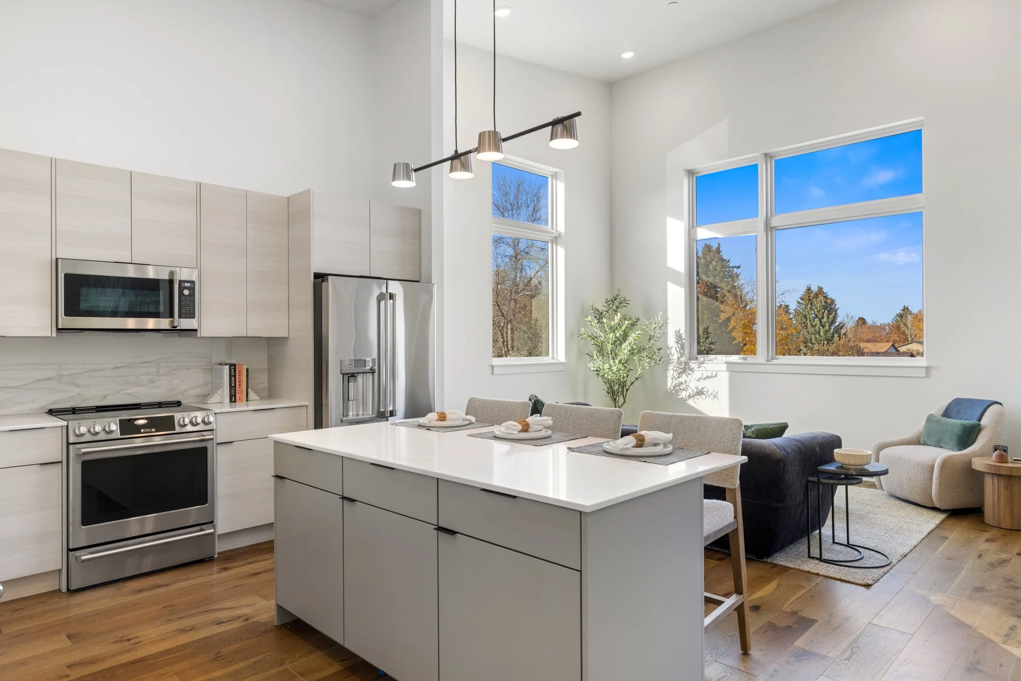 Lofts on Beall-Staged-02.jpg