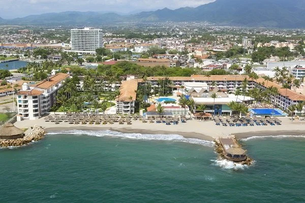 8. Crown Paradise Club All Inclusive Resort Puerto Vallarta3.jpg