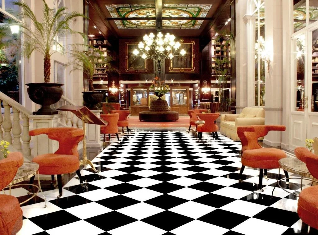 Hotel Geneve.jpg