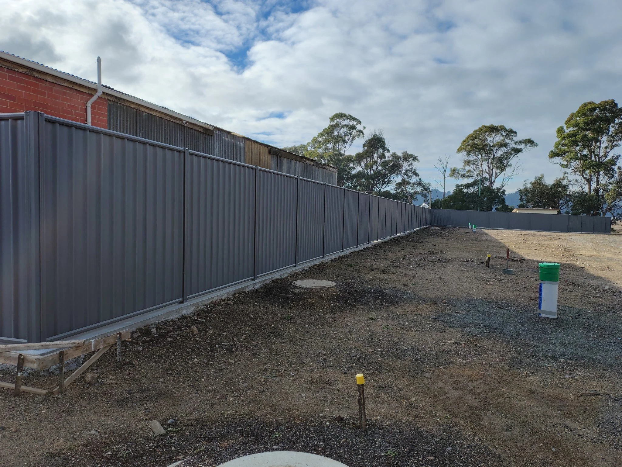 Fence 3.jpg