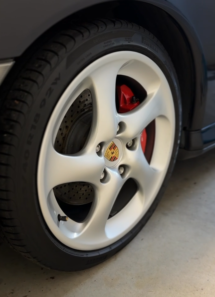 Porsche 911 Carrera 4S Deep Wheel Clean.JPG