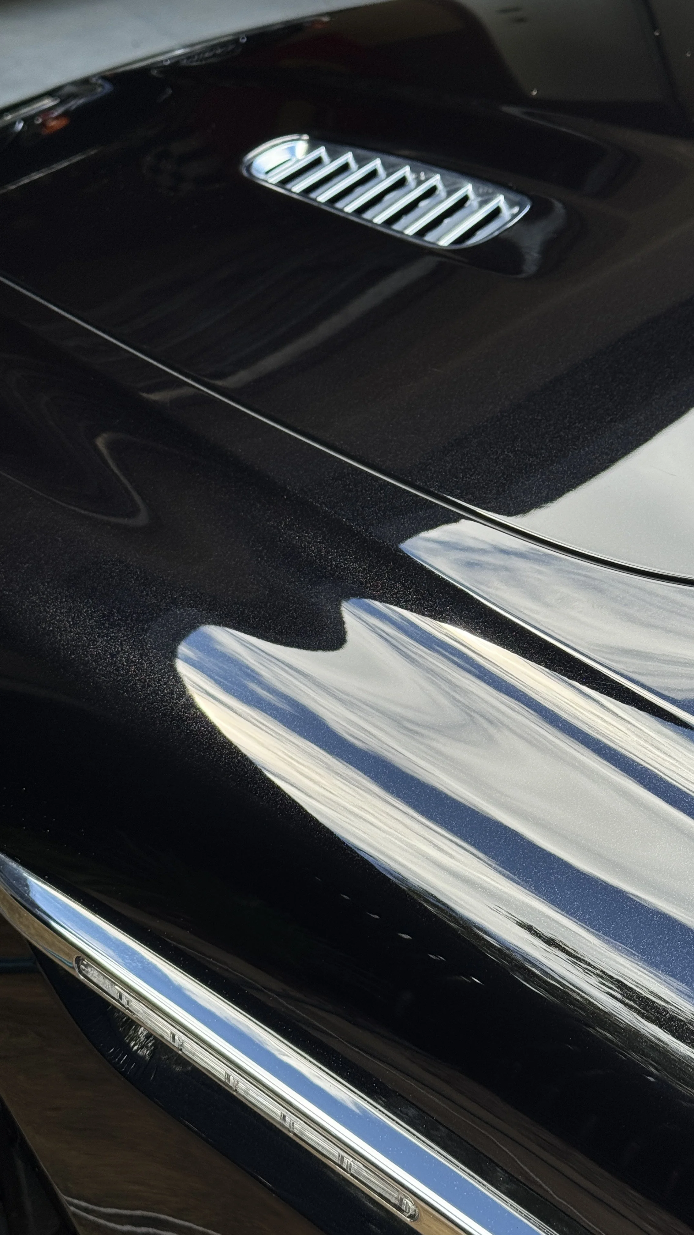 Aston-Martin-DB9-GT-Bonnet-Mirror-Gloss-Black-Paint-Finish-After-Full-Detail.jpeg