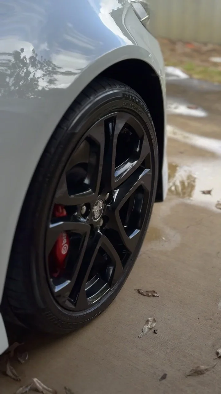 Holden-SSV-Redline-Black-Alloy-Wheel-Brembo-Brake-Caliper-Melbourne.jpeg