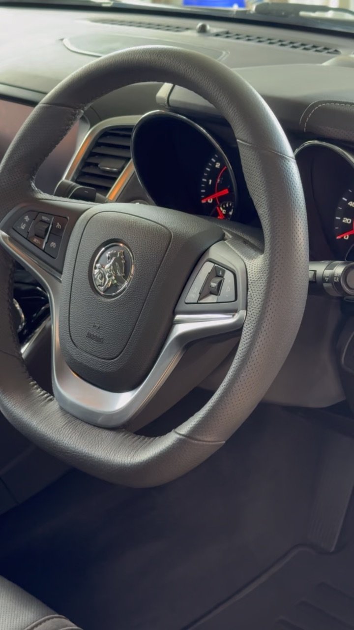 Holden-SSV-Redline-Steering-Wheel-Interior-Detail-Melbourne.jpeg