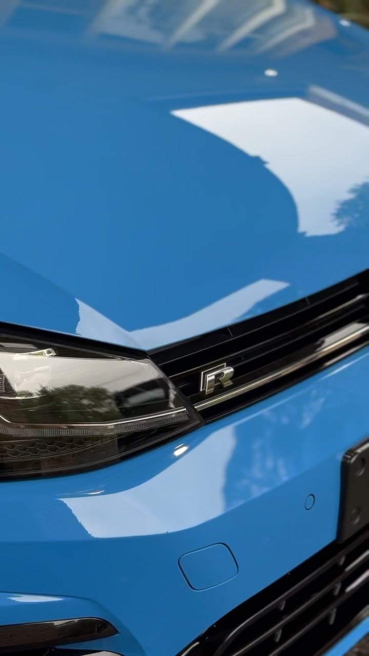 VW-Golf-R-Final-Edition-R-Grille-Badge-Gloss-Blue-Bonnet-Ceramic-Coat-Melbourne.jpeg