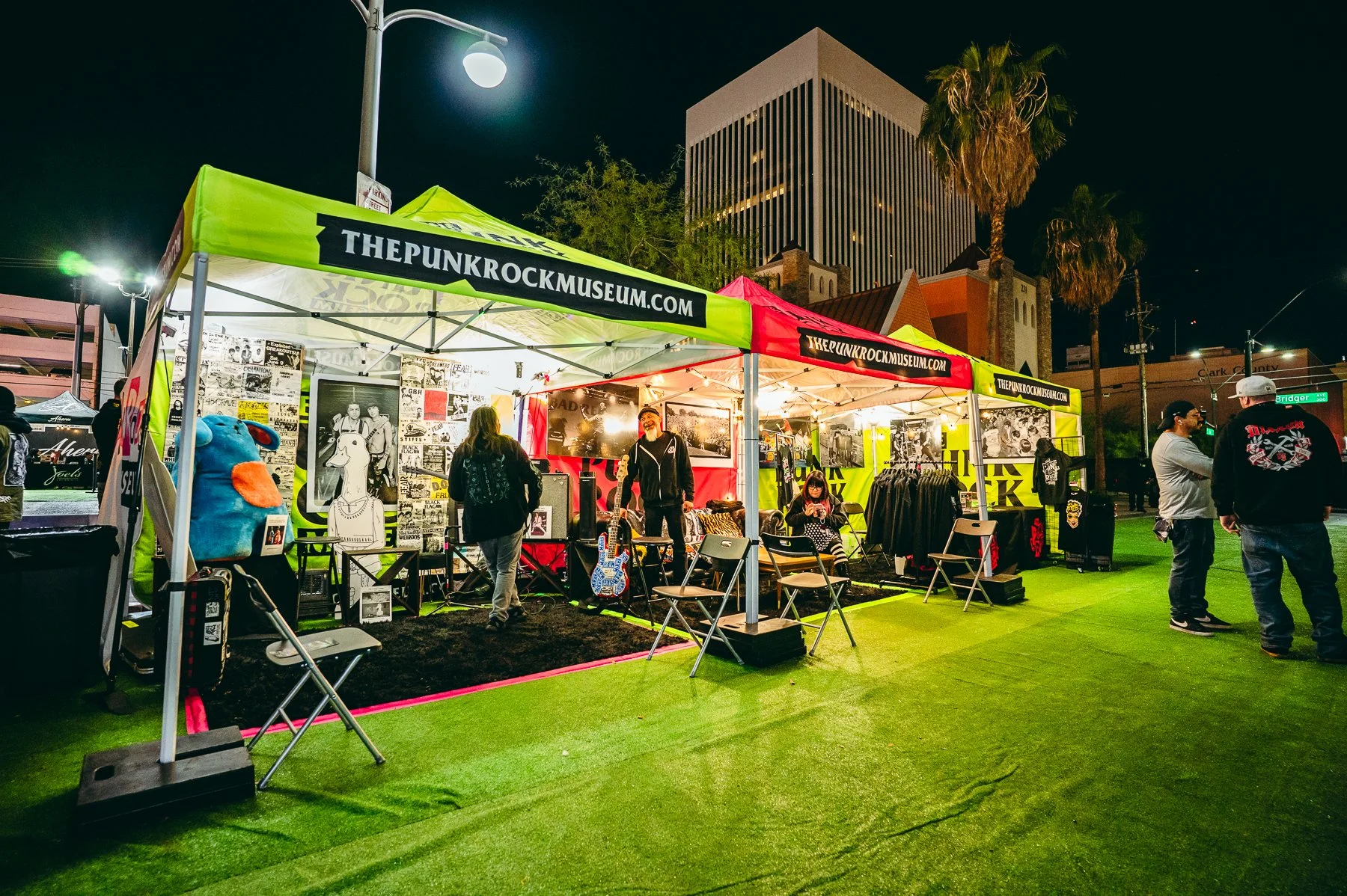 Neon City Festival - Music & Culinary Experience
