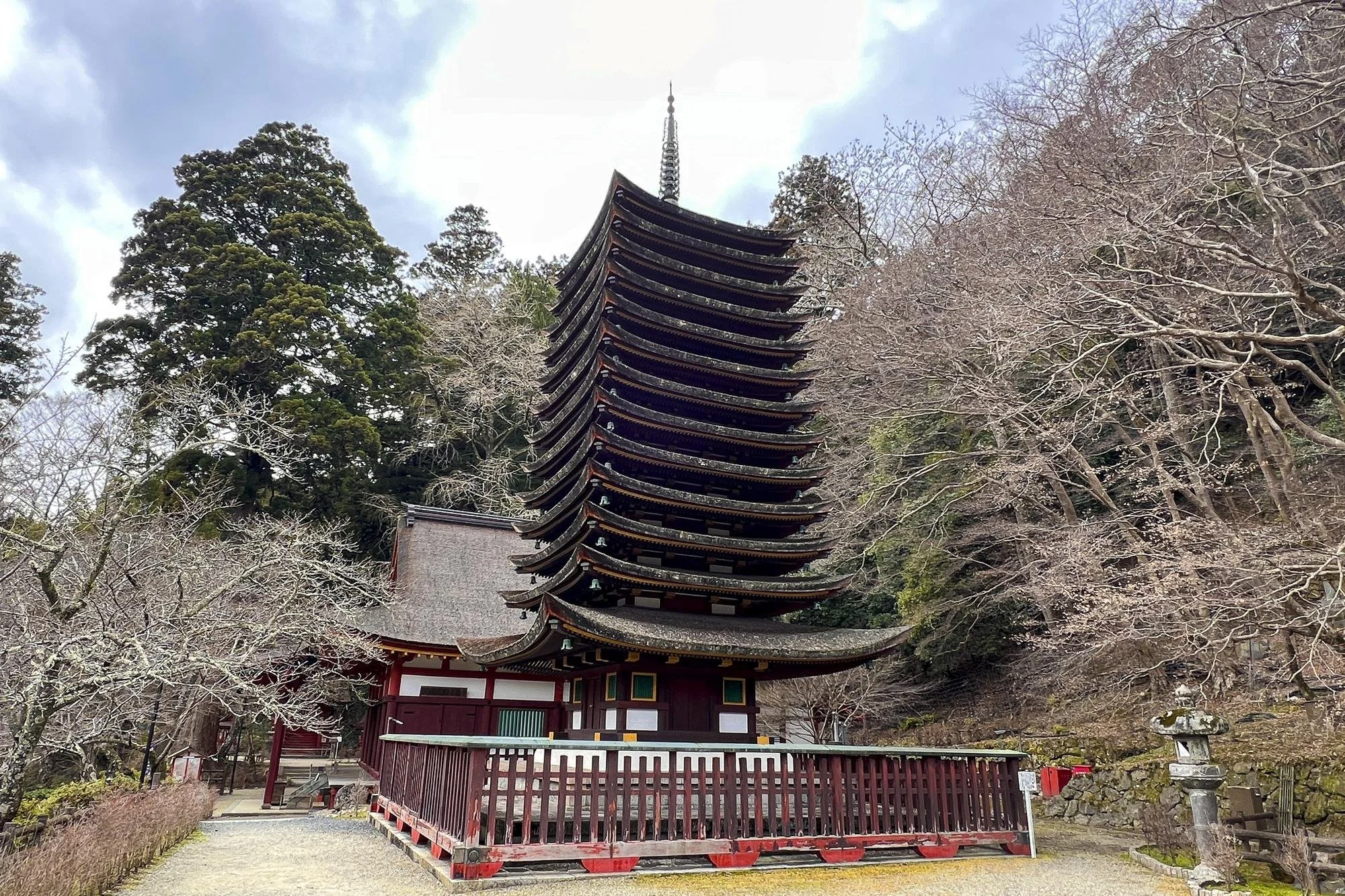 Tanzanjinja-Shrine_041.jpg
