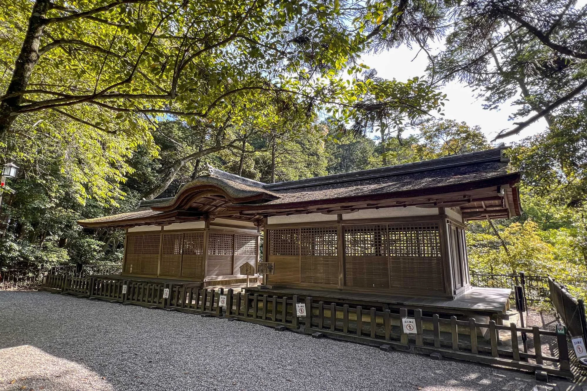 Isonokami-jingu-Shrine_018.jpg