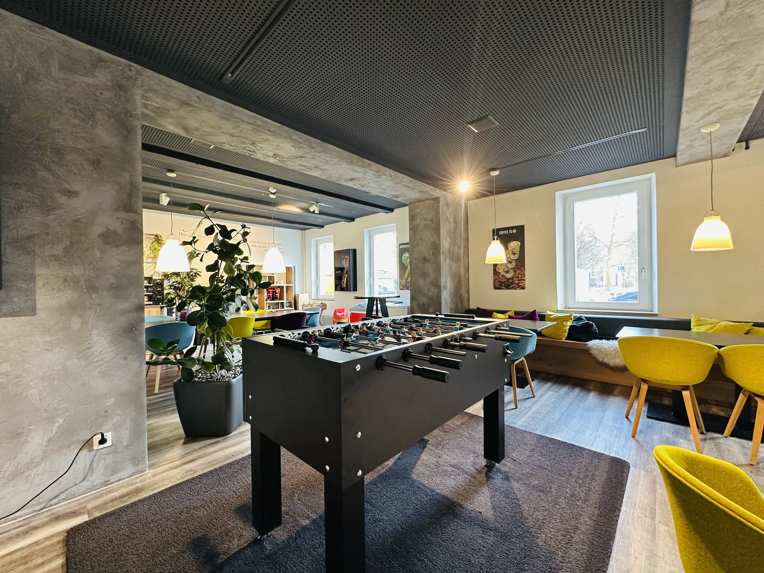 11-Tischkicker-Buero-Coworking.jpg