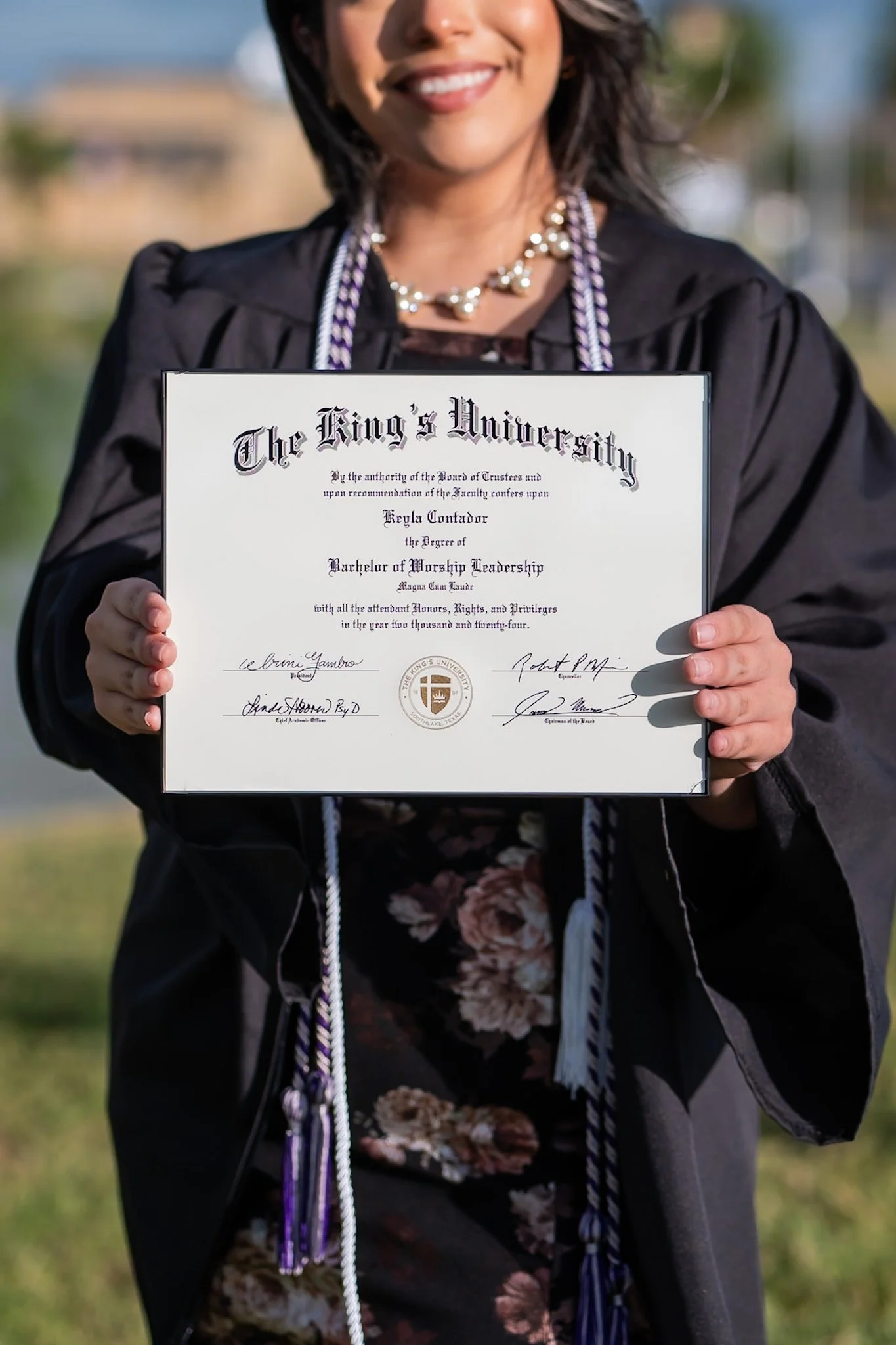 Keylas Grad Pics 2024829-1839B.jpg