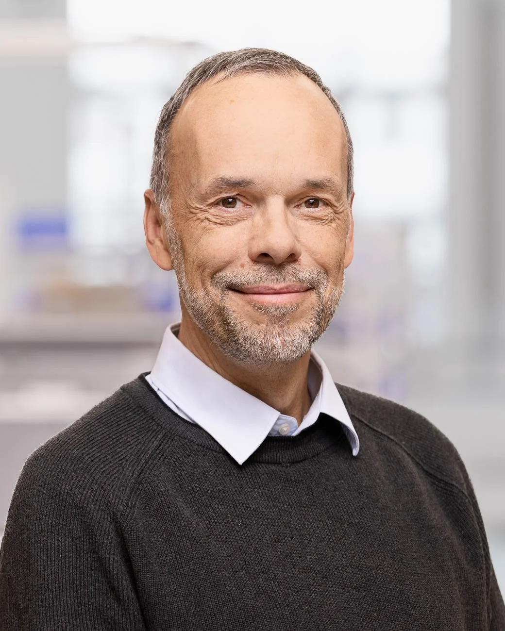 mitarbeiter-bildausschnitt-schulter.jpg
