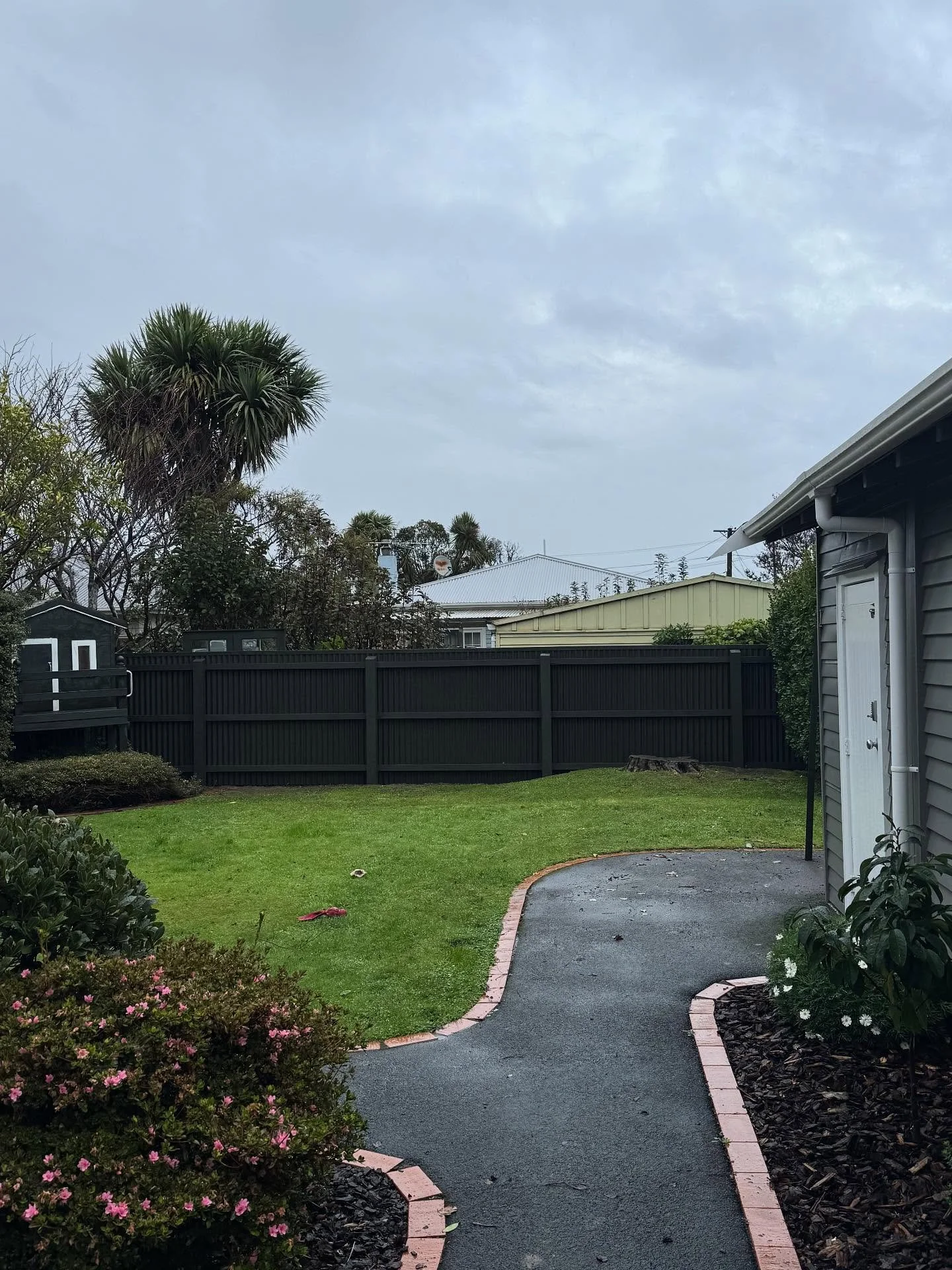 We&rsquo;ve been flat out over the past few months, but we&rsquo;re back and excited to share what we&rsquo;ve been working on! Recently, a client reached out about a fence that had been on their to-do list for years. They finally decided it was time