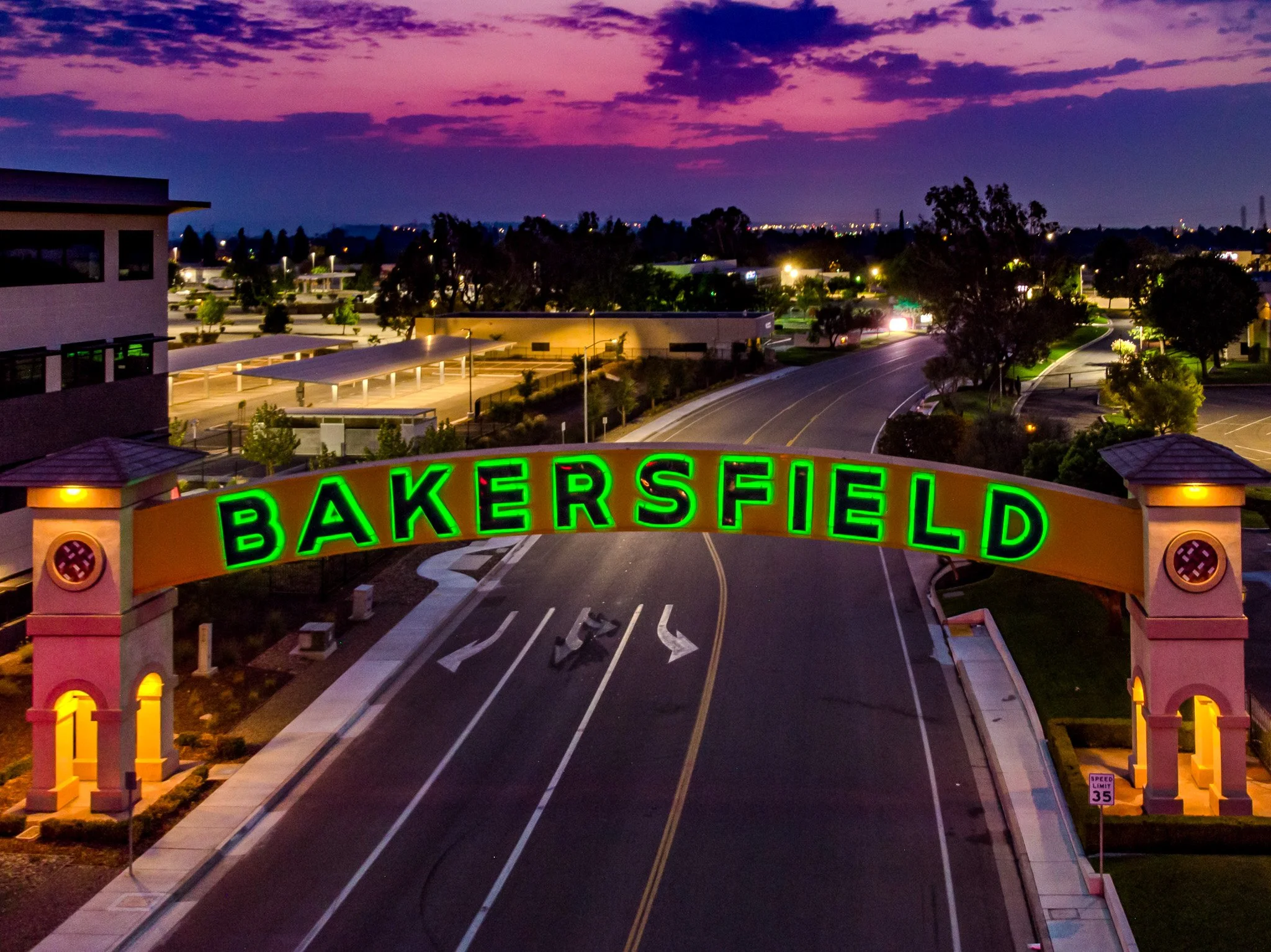 BAKERSFIELD SIGN 90%.jpg