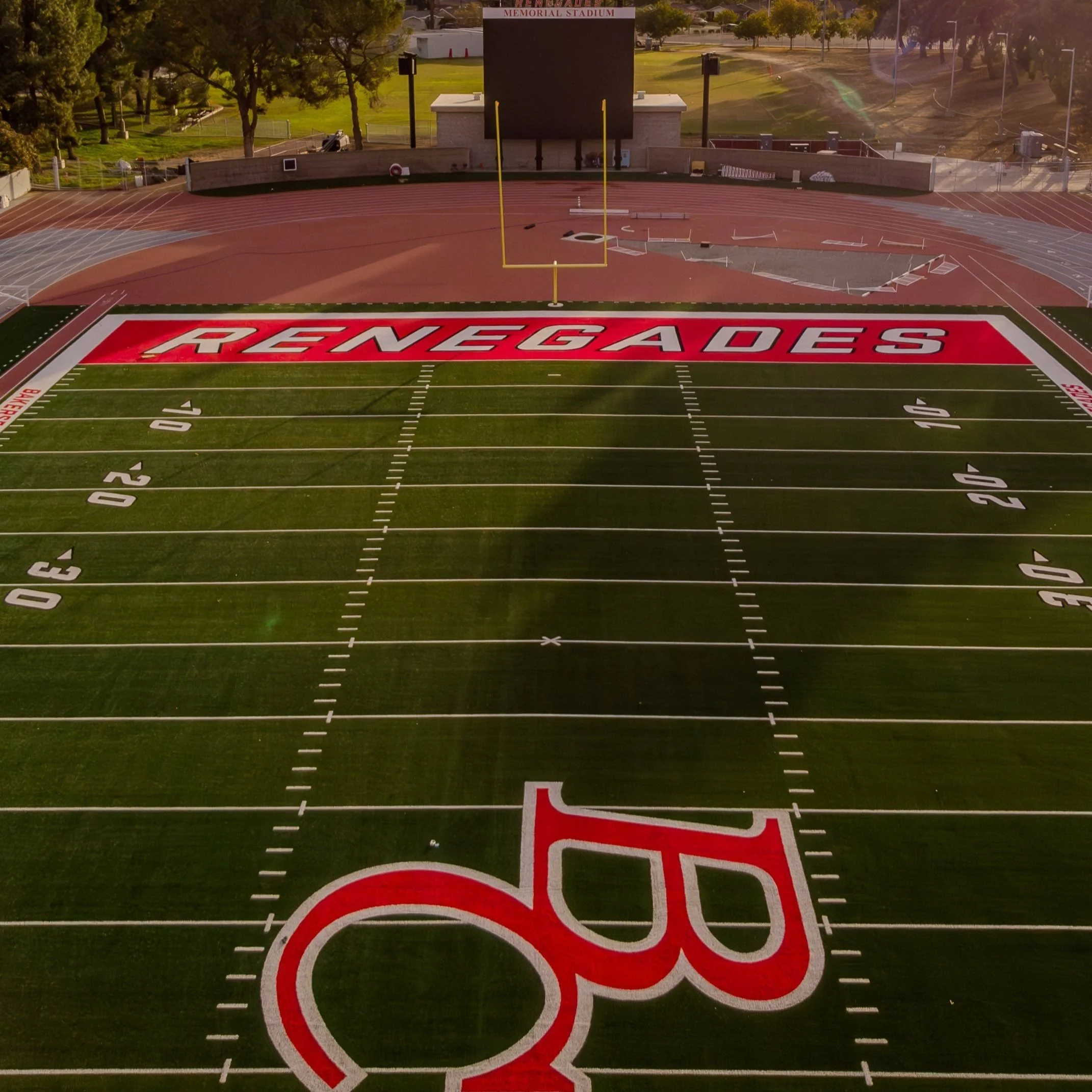 BAKERSFIELD COLLEGE 2 5x4 PORTRAIT.jpg