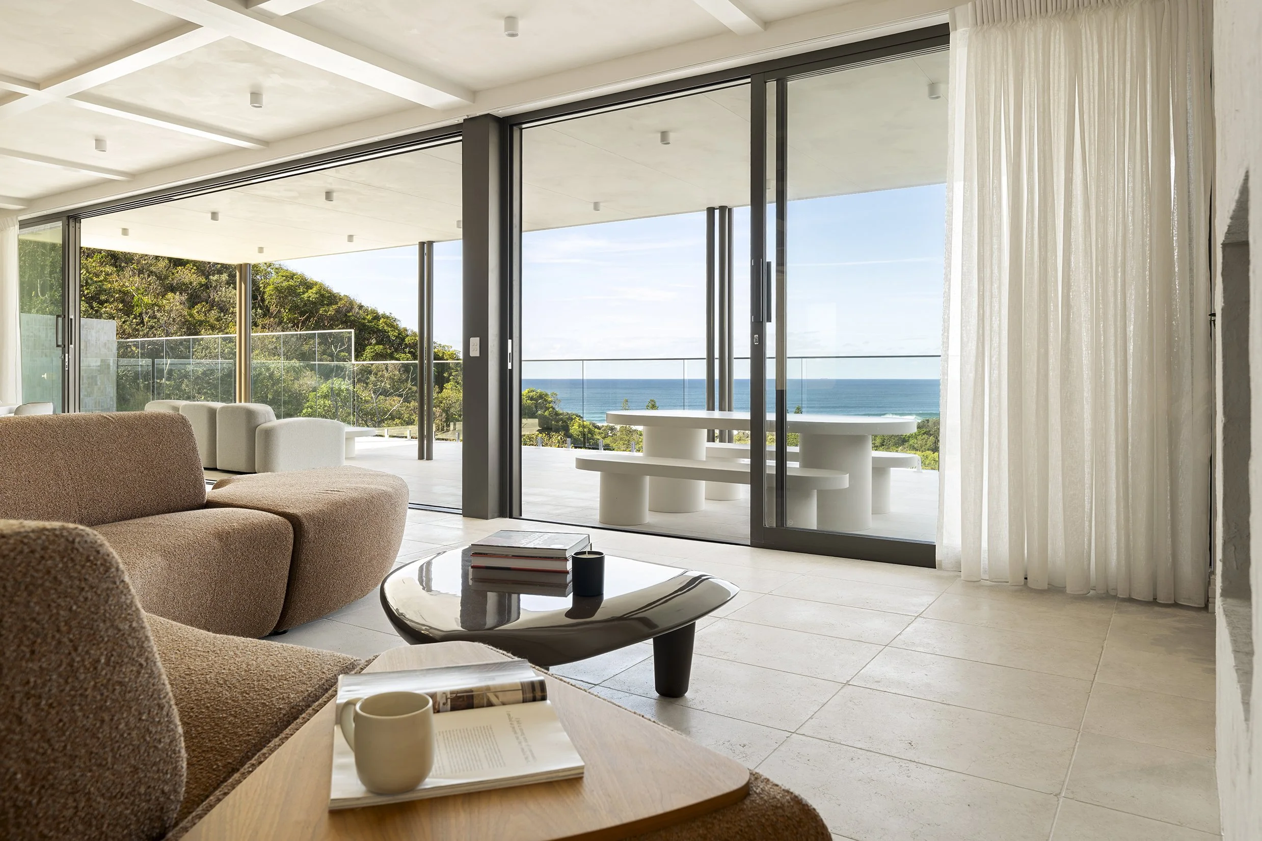 28 Pacific Vista Drive_Byron Bay_NOIR_SD_05.jpg