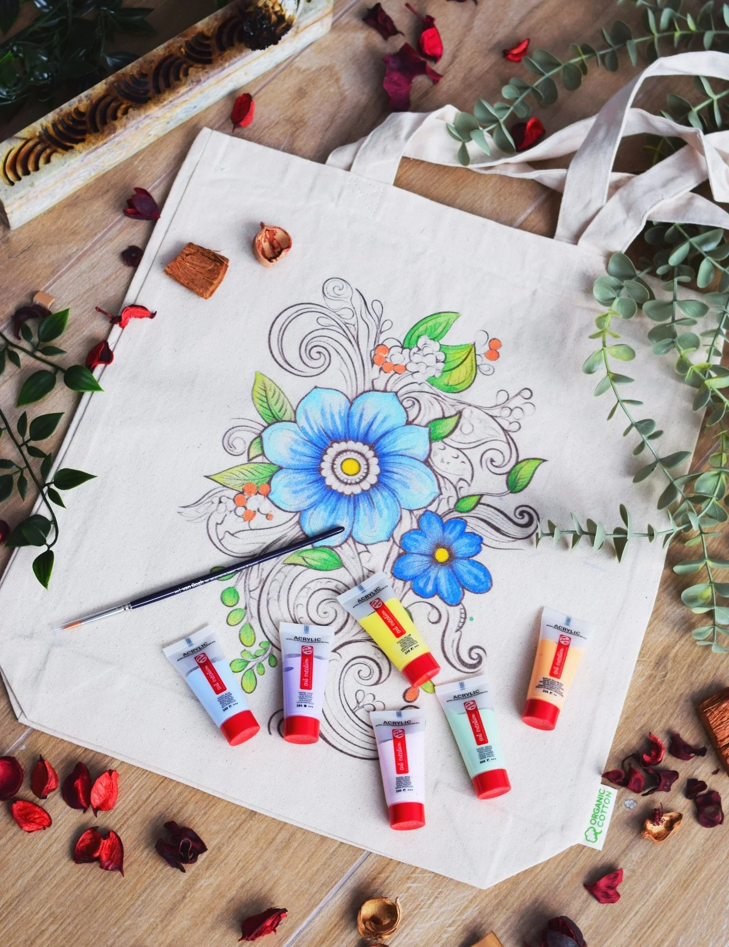 🎨✨ Swirls Florales ✨🎨

As&iacute; luce una muestra pintada de nuestro Kit Pinta tu Totebag &ndash; Estilo Swirl Floral 🌸🌀

Nuestro kit est&aacute; pensado para que disfrutes el proceso, te relajes y termines con una totebag totalmente original, l