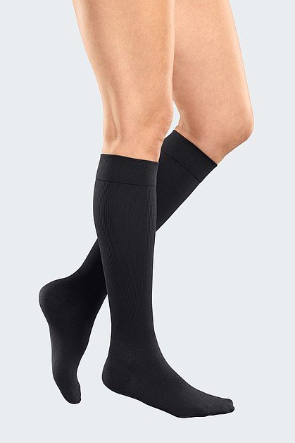 Lääkinnällisten hoitosukkien eli tukisukkien käyttö arjessa