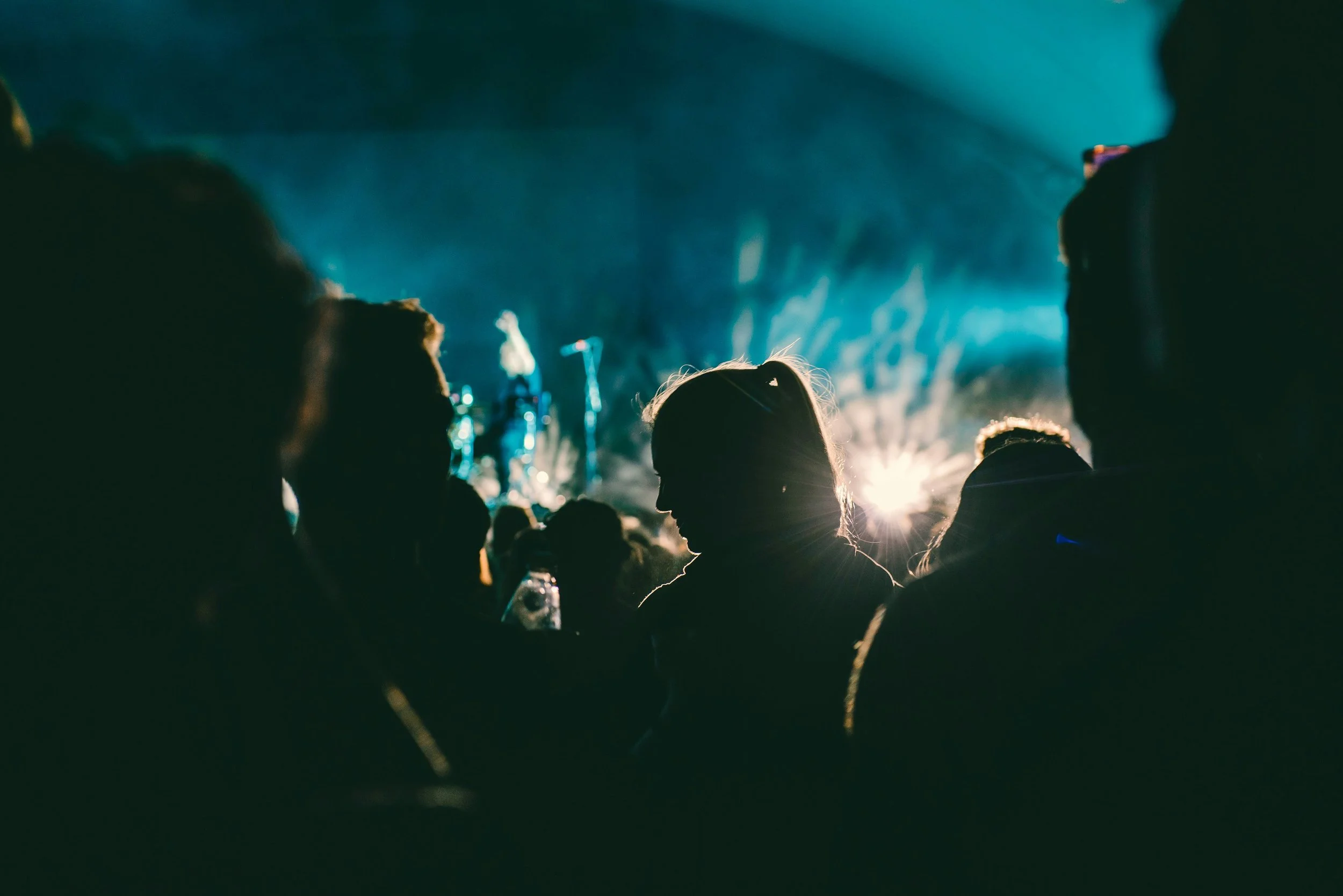 High visibility without emotional intimacy contributing to dating anxiety