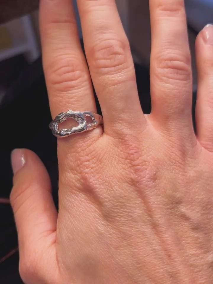 Another ring from the V&egrave;ra collection ✨organic, smooth and unique.
Handcrafted in sterling silver our Copenhagen studio

#kaltjewellery #uniquering #silverring #handcraftedjewelry #madeincopenhagen #jewelleryworkshop