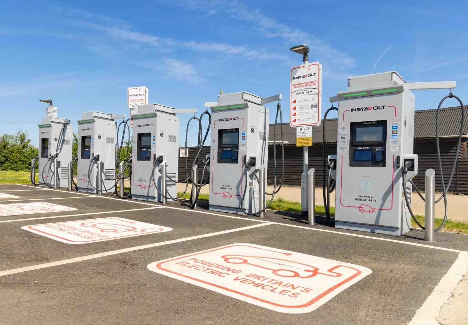 How to Charge Your EV at a Public Charge Point