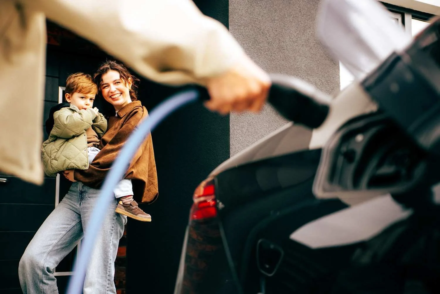 Employees Without Home EV Charging: A Benefits Equity Gap