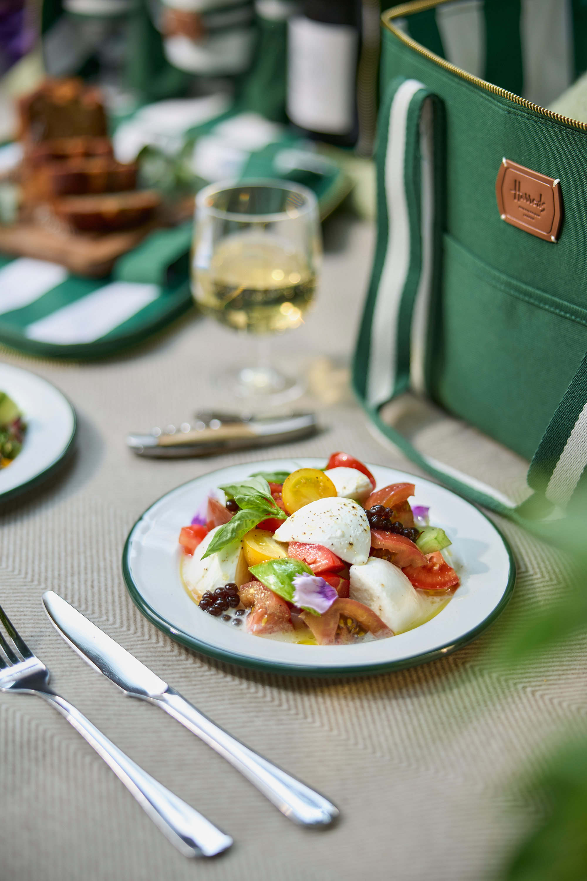 FS x Harrods - 13-6-250678.png