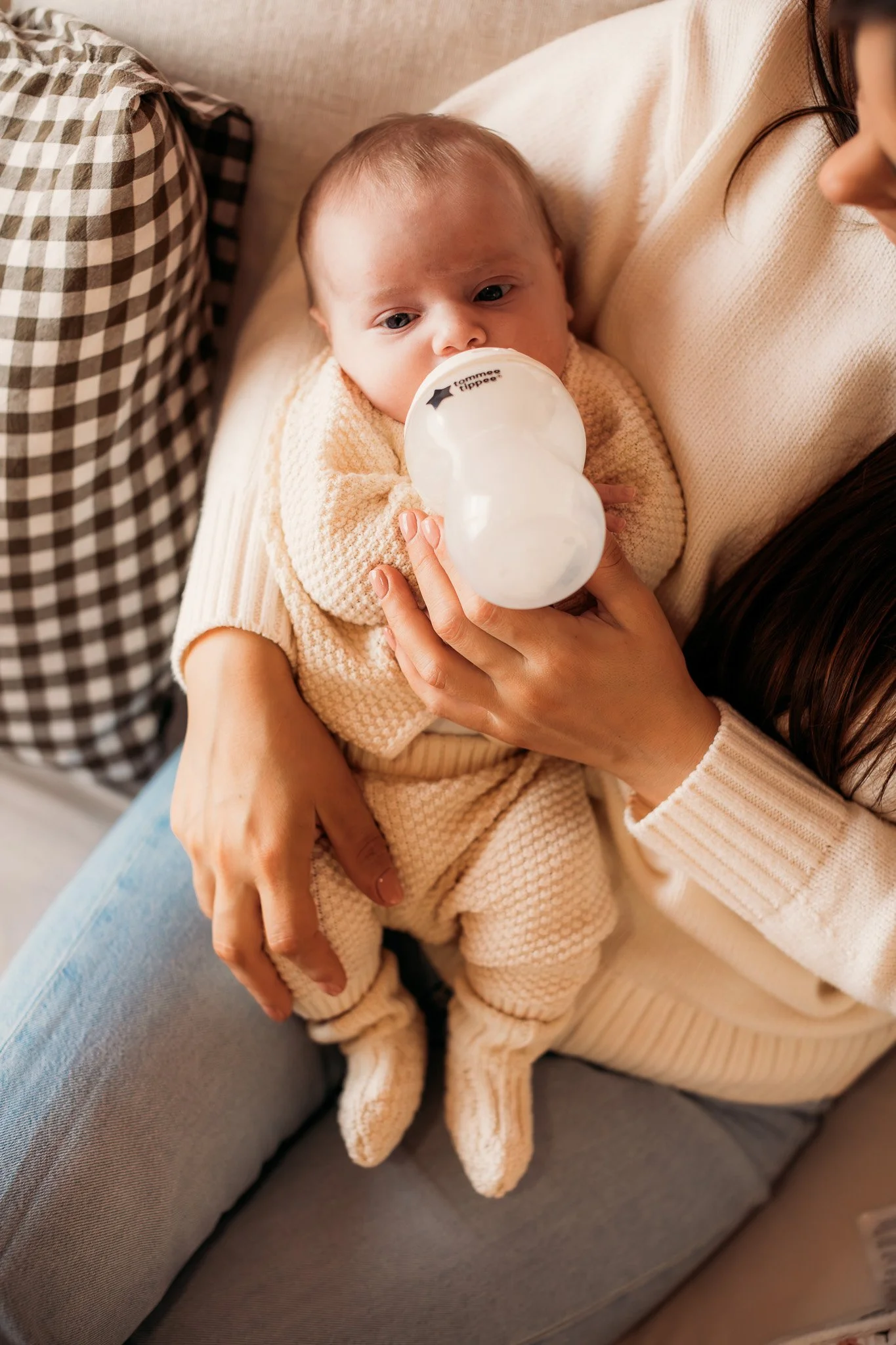 Natural candid newborn photographer Bendigo
