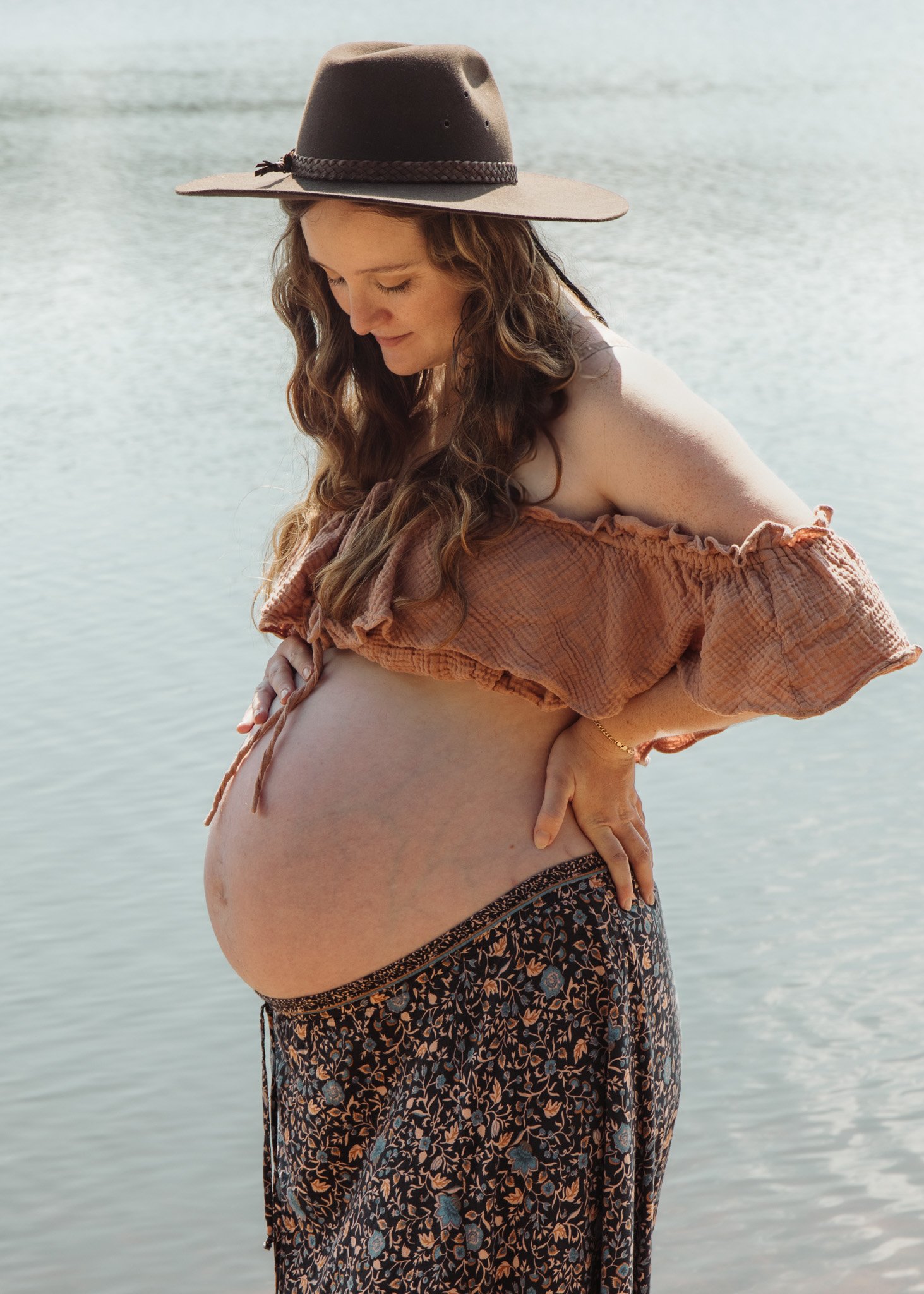 Bendigo Maternity Photography session Lake Weeroona
