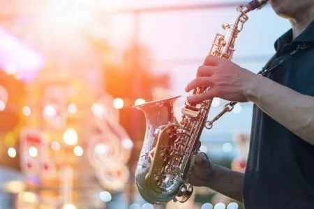 After Work Party mit Live Saxophonisten