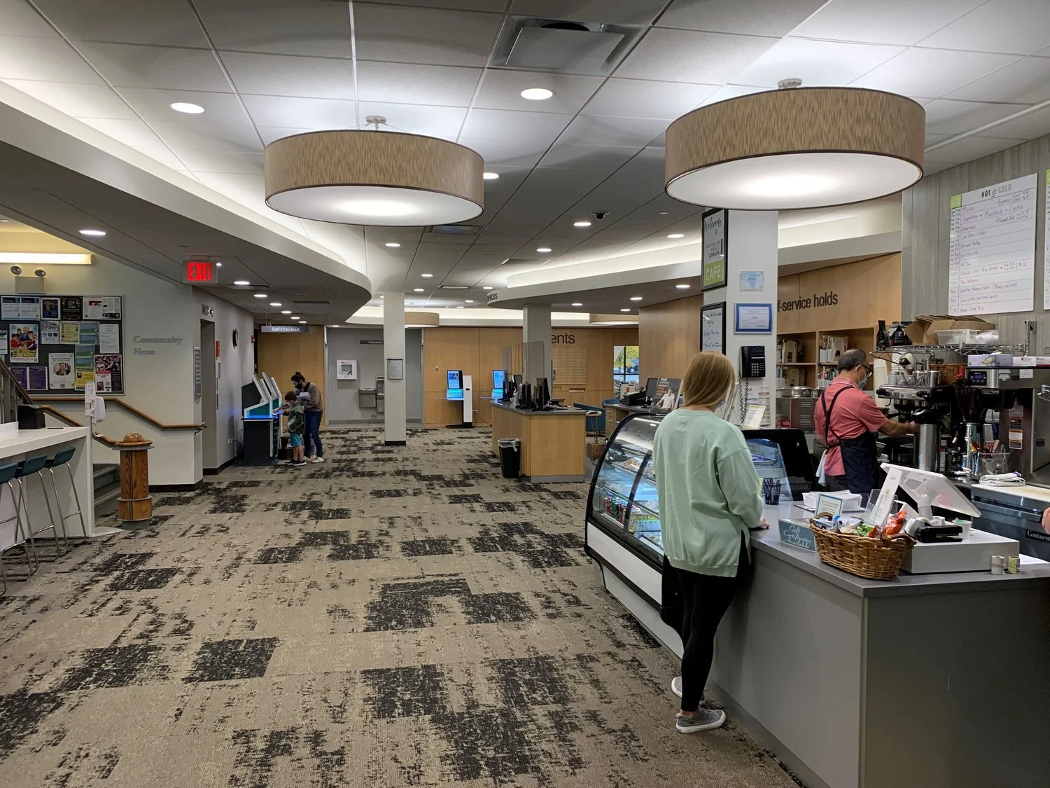 Lobby+Cafe+2.jpg