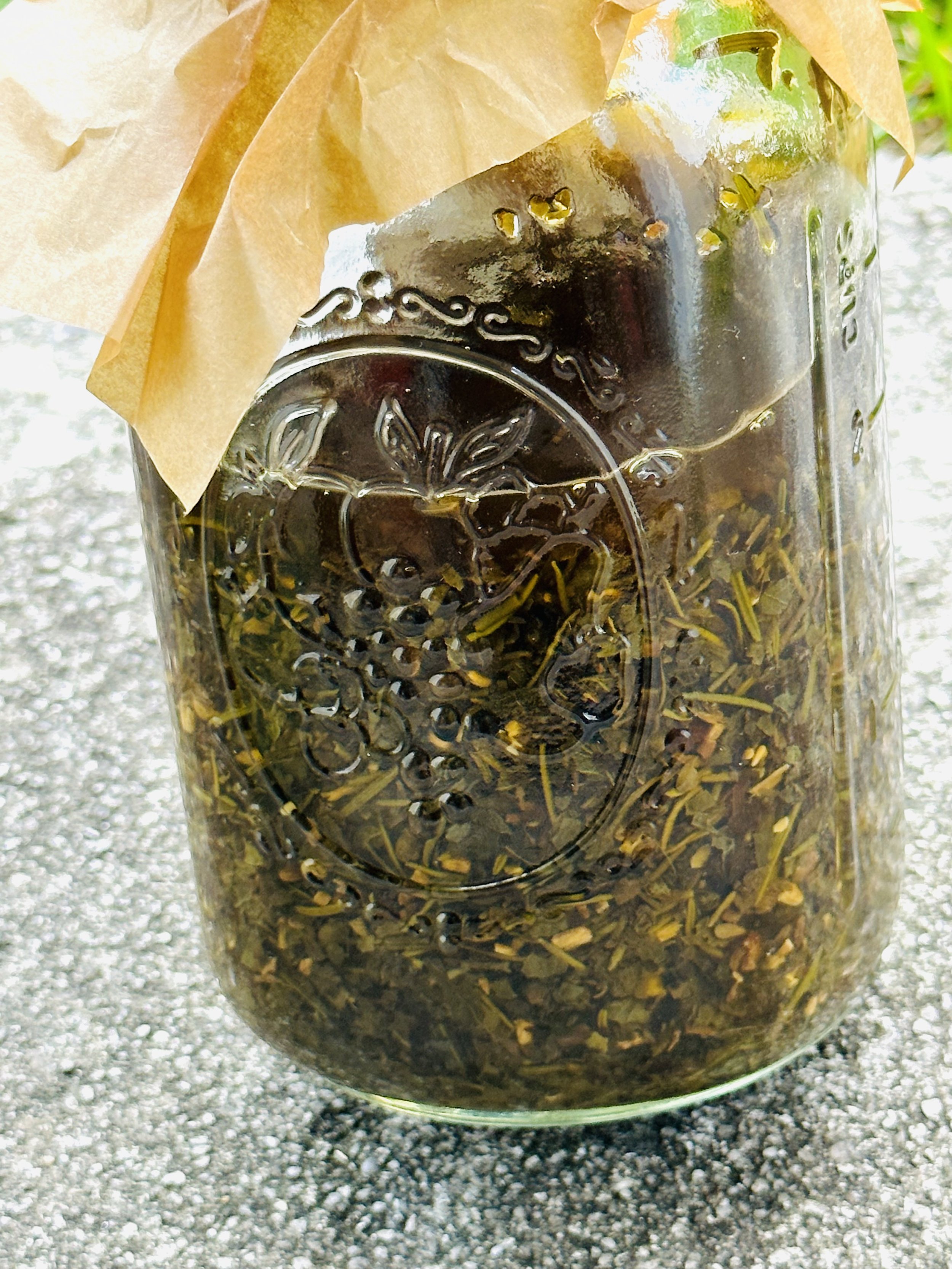 TINCTURES & EXTRACTS