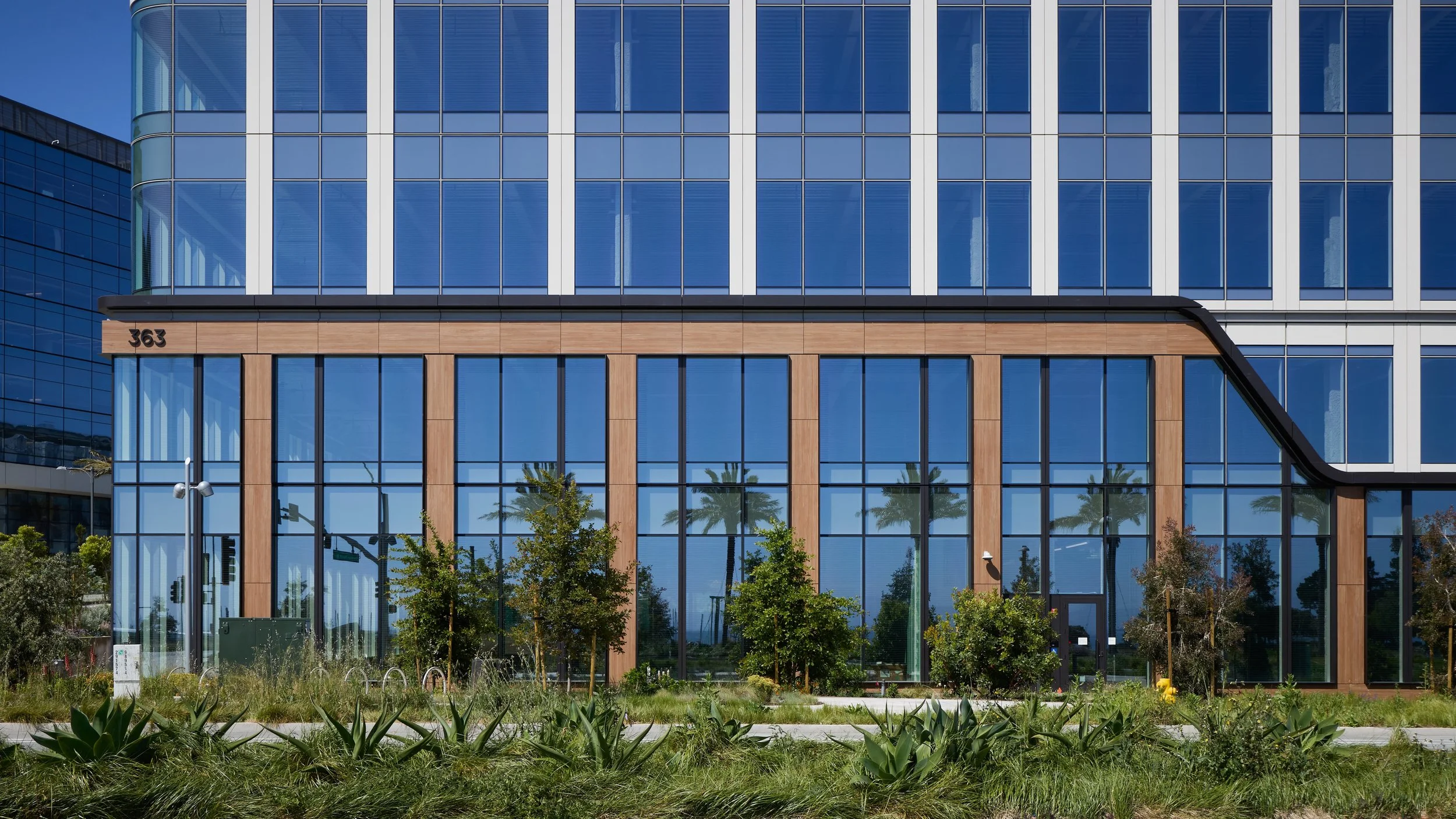 THESIZE SURFACES_Oyster Point_Photography by Tim Gormley_26.jpg