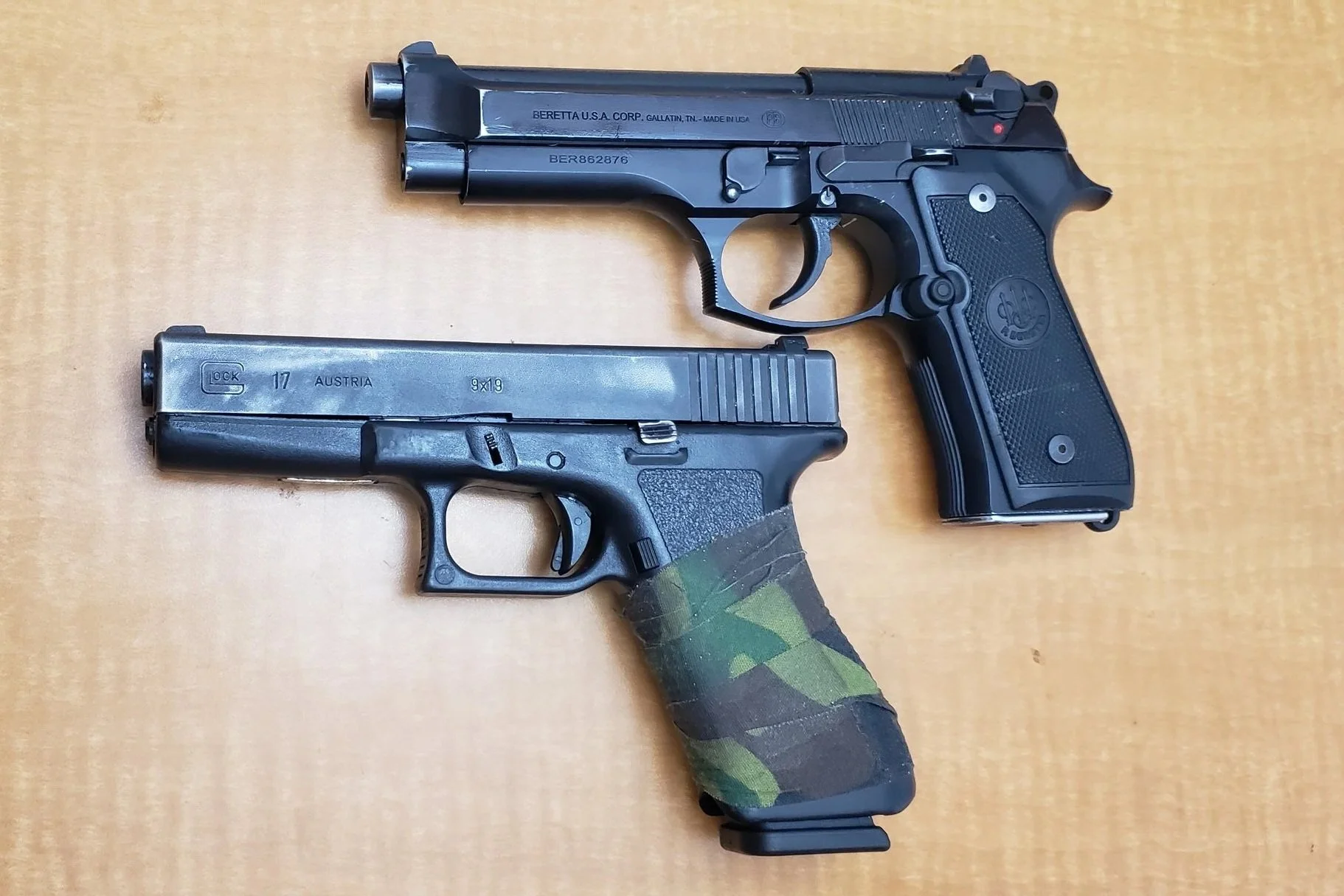 GLOCK 17 VS BERETTA 92FS